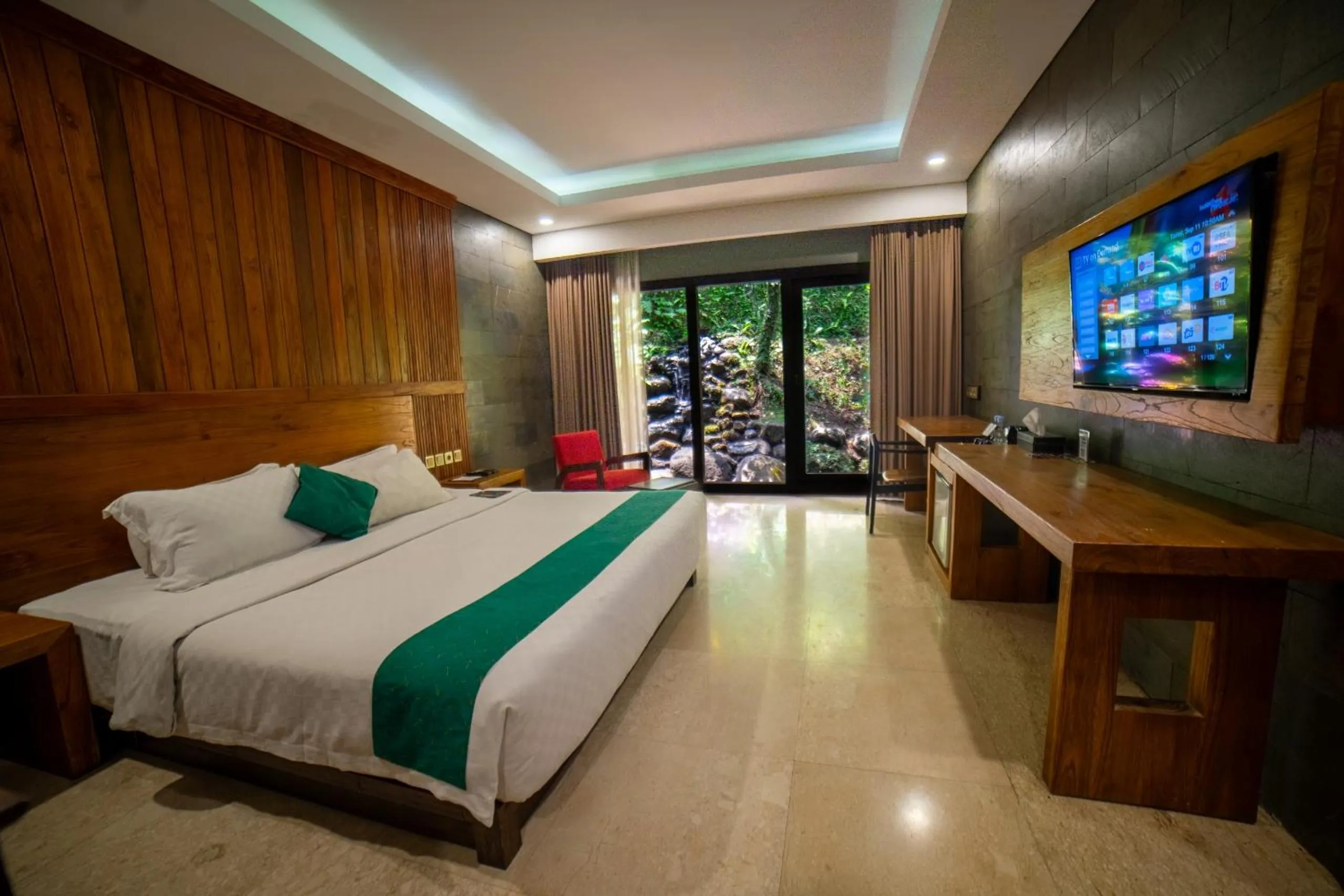Bedroom, Bed in The Westlake Hotel & Resort Yogyakarta