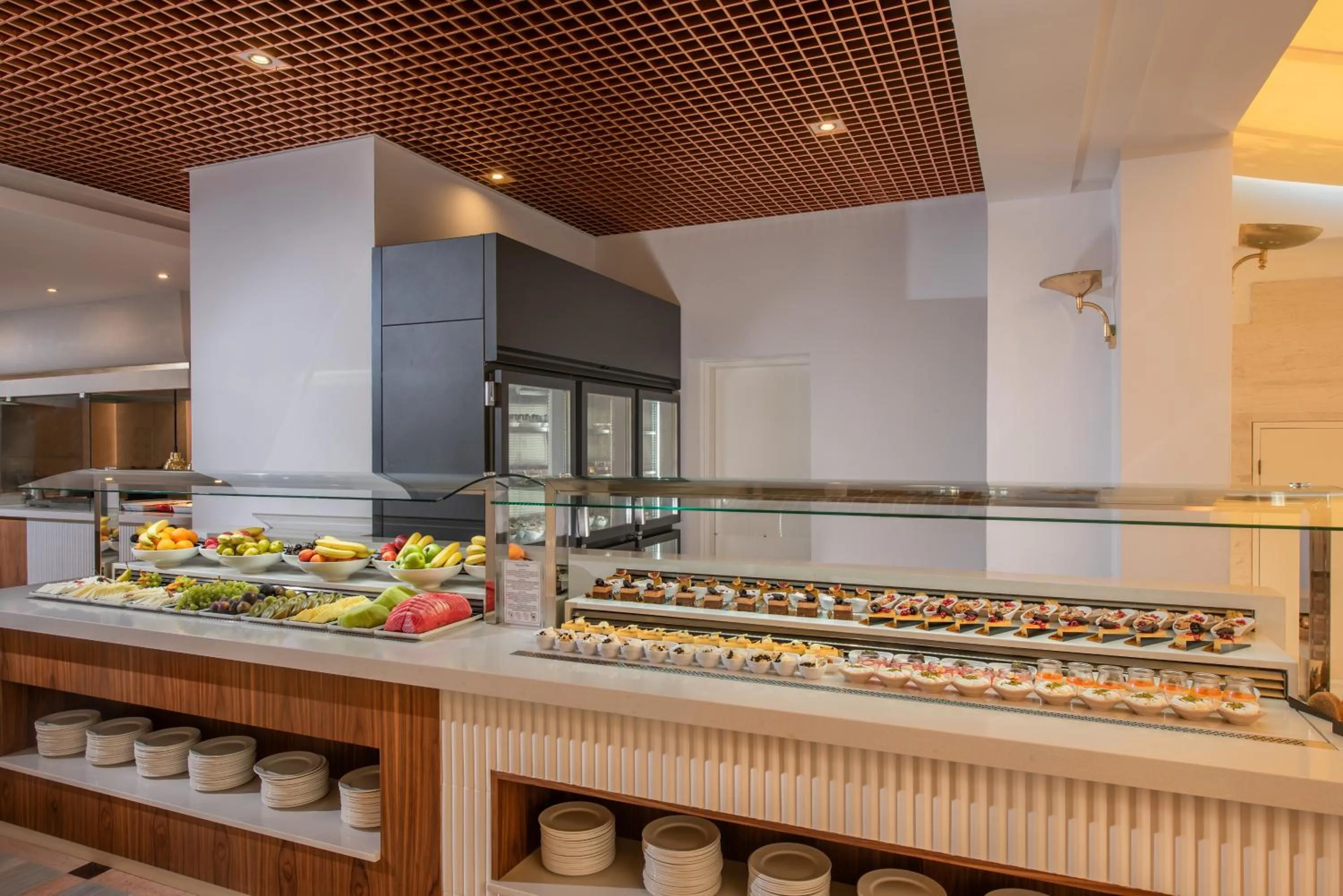 Food and drinks in Creta Royal - Adults Only