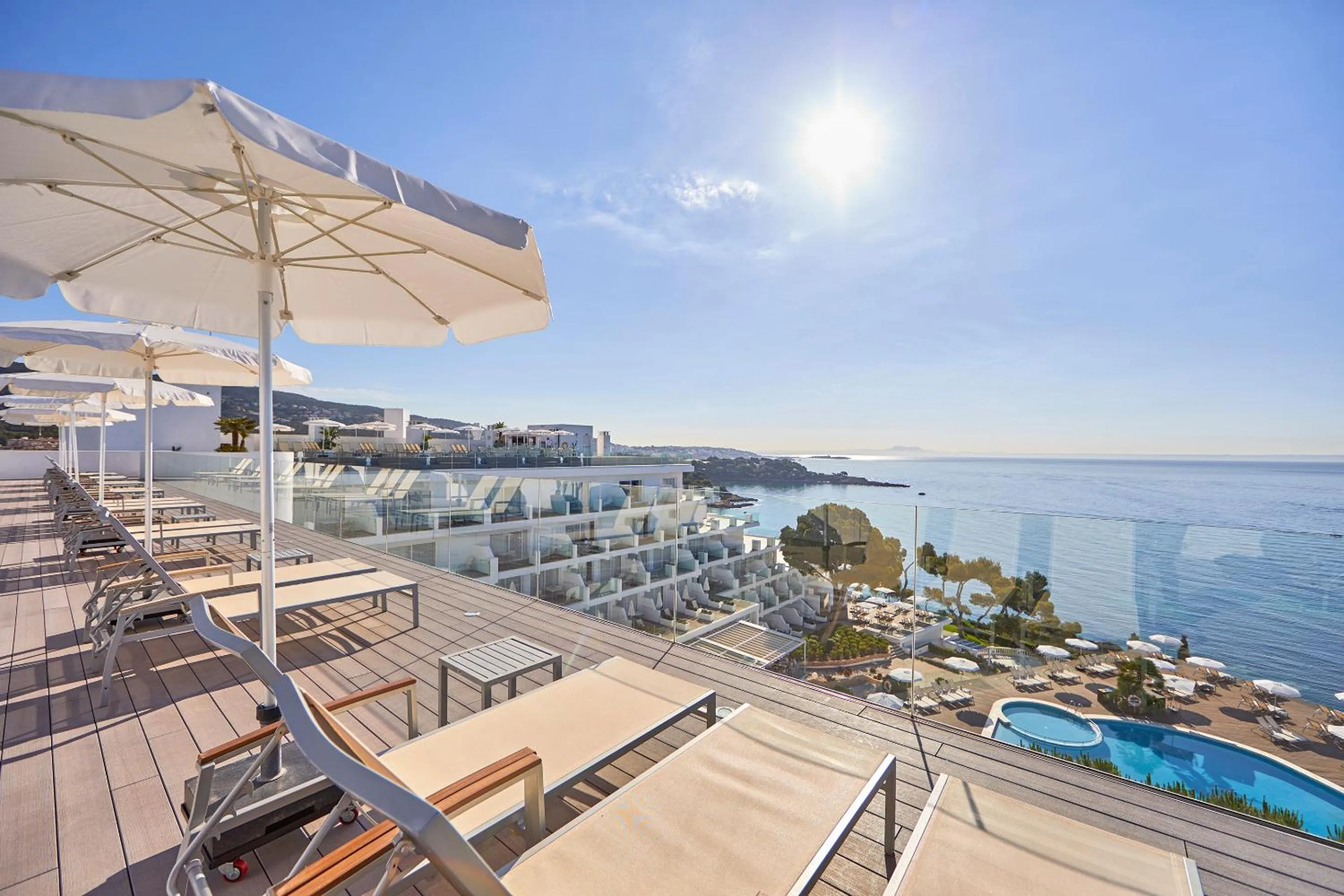 Sea view in Aparthotel Ponent Mar