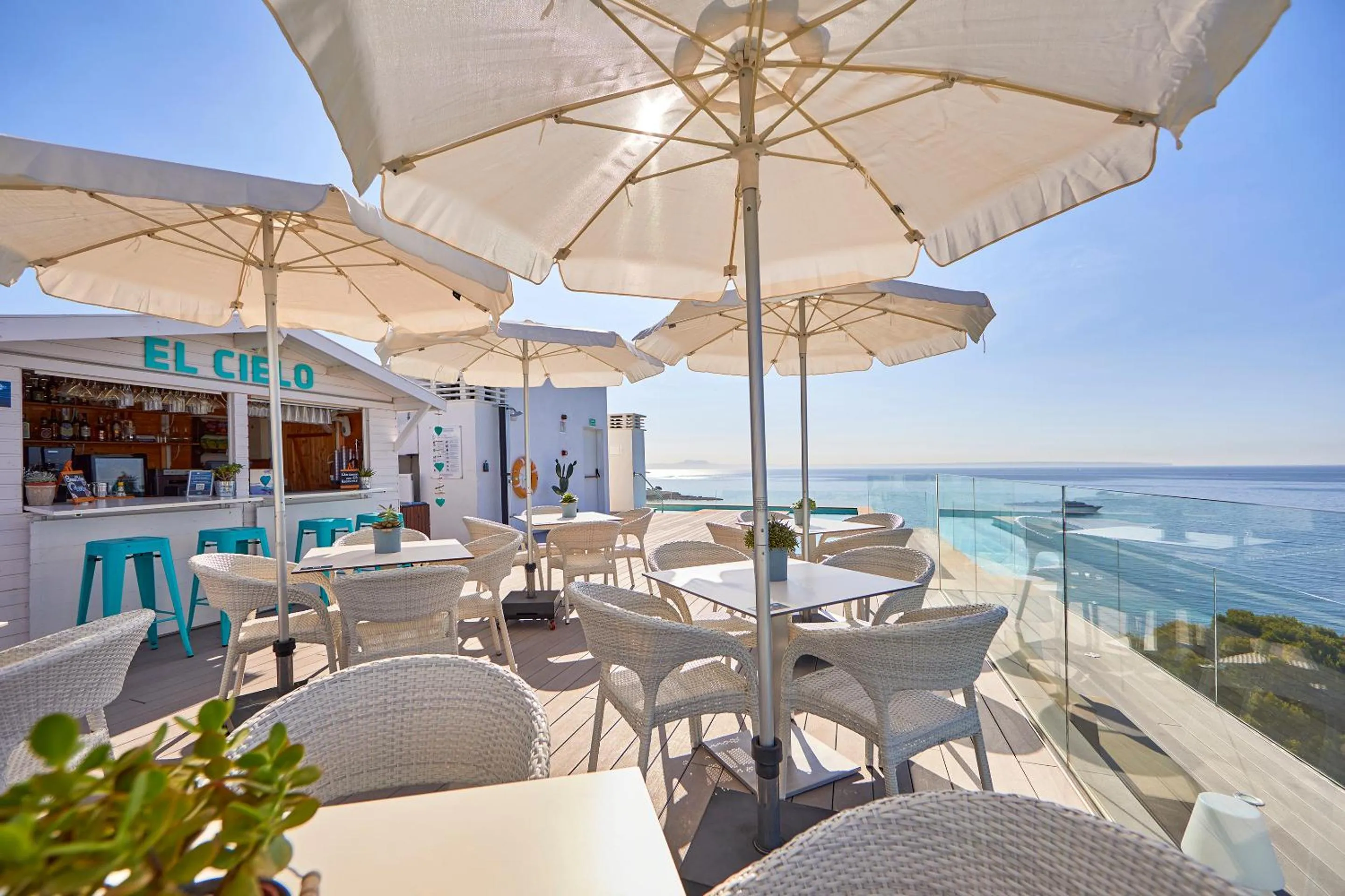 Restaurant/places to eat in Aparthotel Ponent Mar