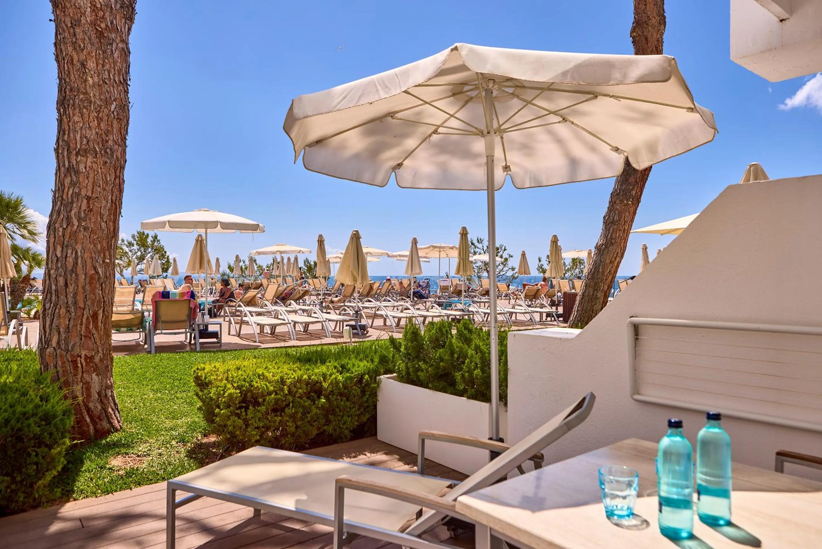 Balcony/Terrace in Aparthotel Ponent Mar