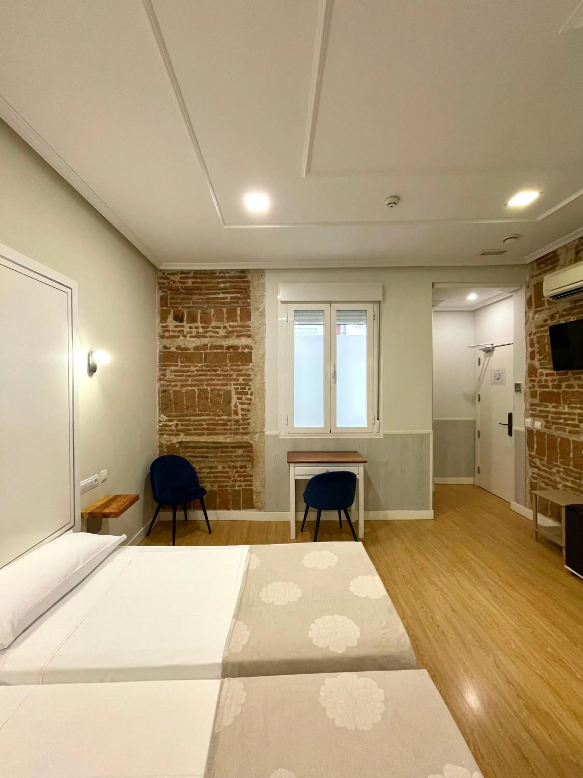 Bed in Hostal Madrid