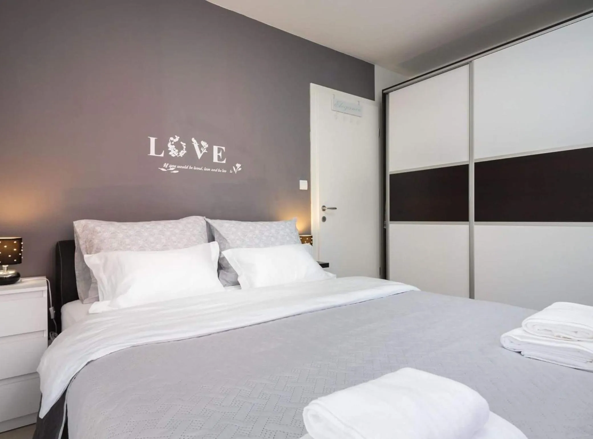 Bedroom, Bed in Apartment Lana ST