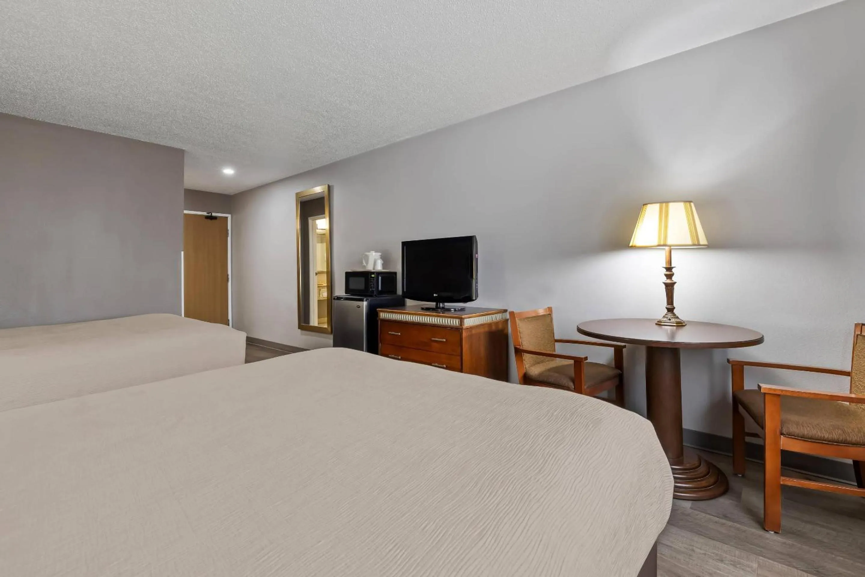 Bedroom, Bed in Quality Inn near Monument Health Rapid City Hospital