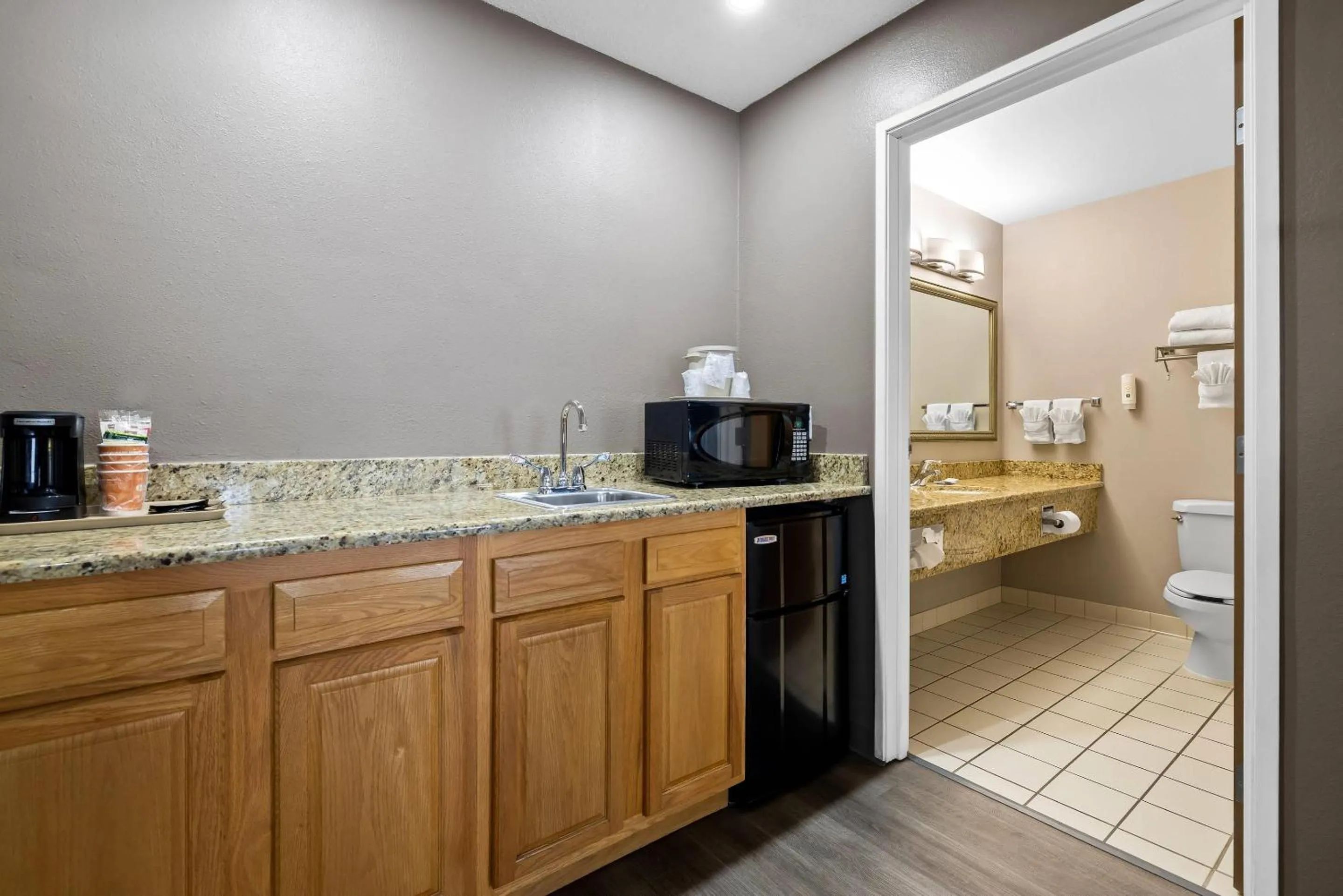 Bedroom in Quality Inn near Monument Health Rapid City Hospital