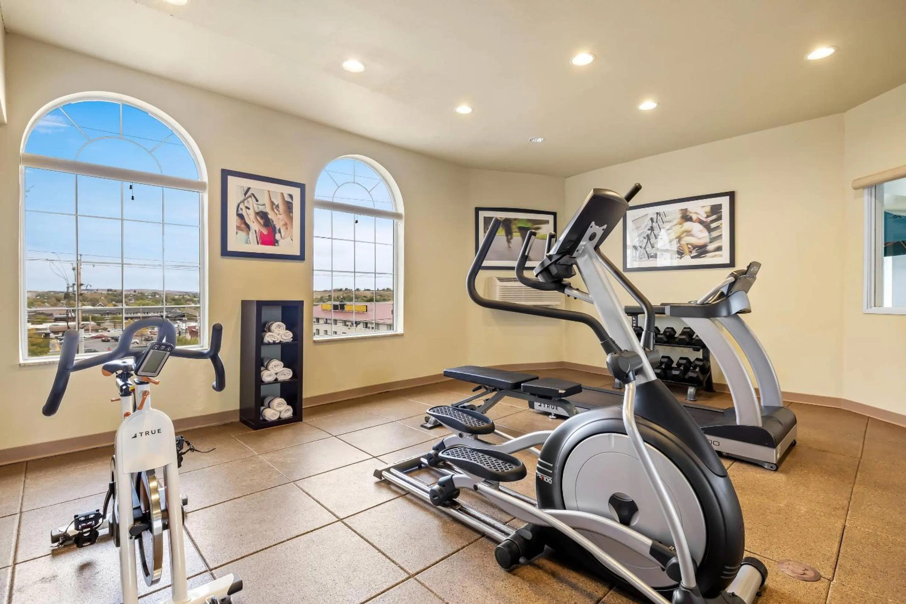 Fitness centre/facilities in Quality Inn near Monument Health Rapid City Hospital