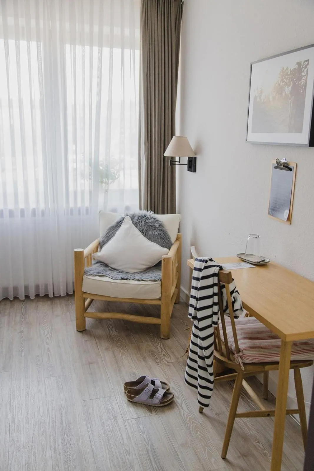 Photo of the whole room, Bed in Frühstückshotel Fürstenwerth