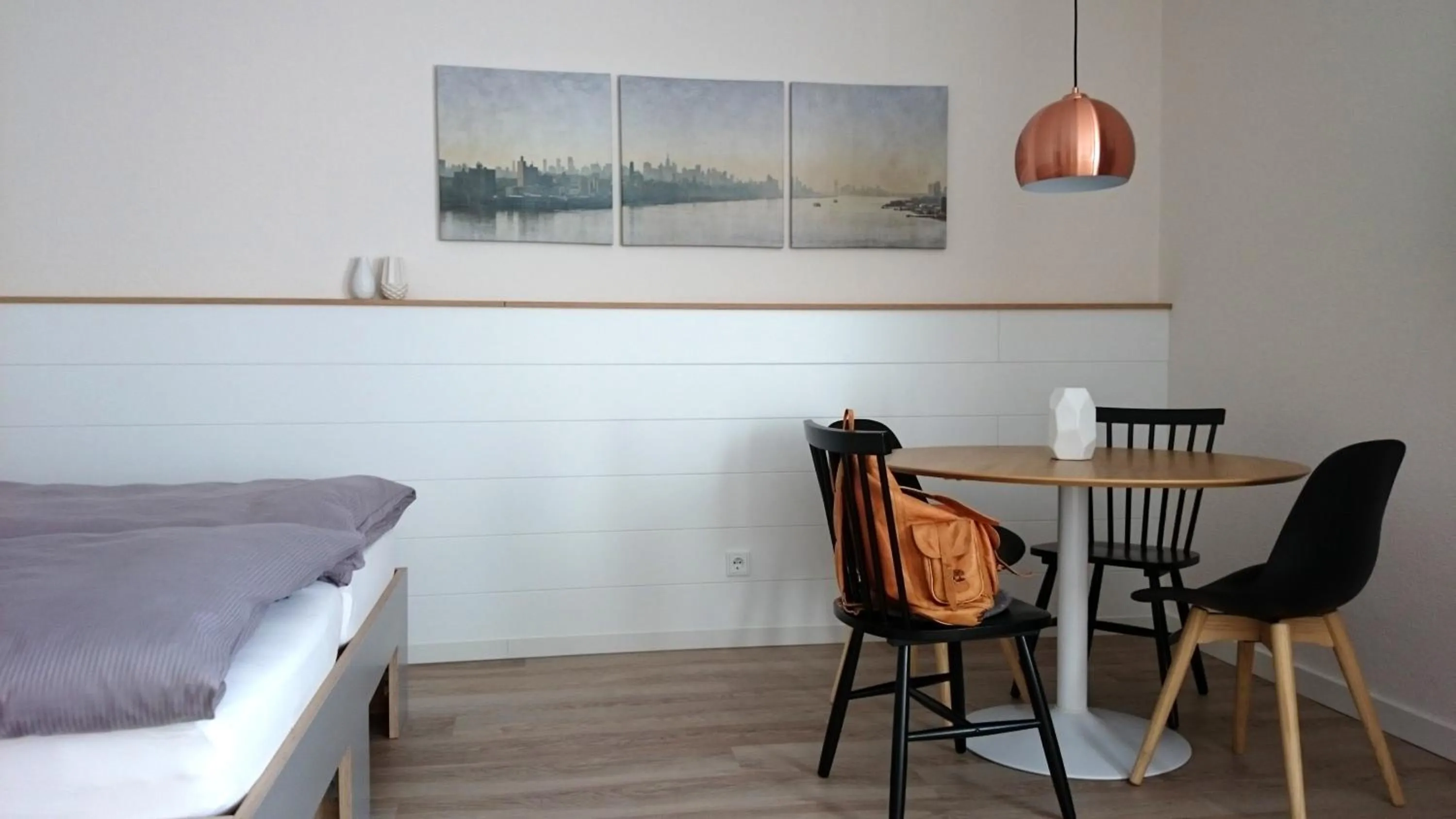 Photo of the whole room, Bed in Frühstückshotel Fürstenwerth