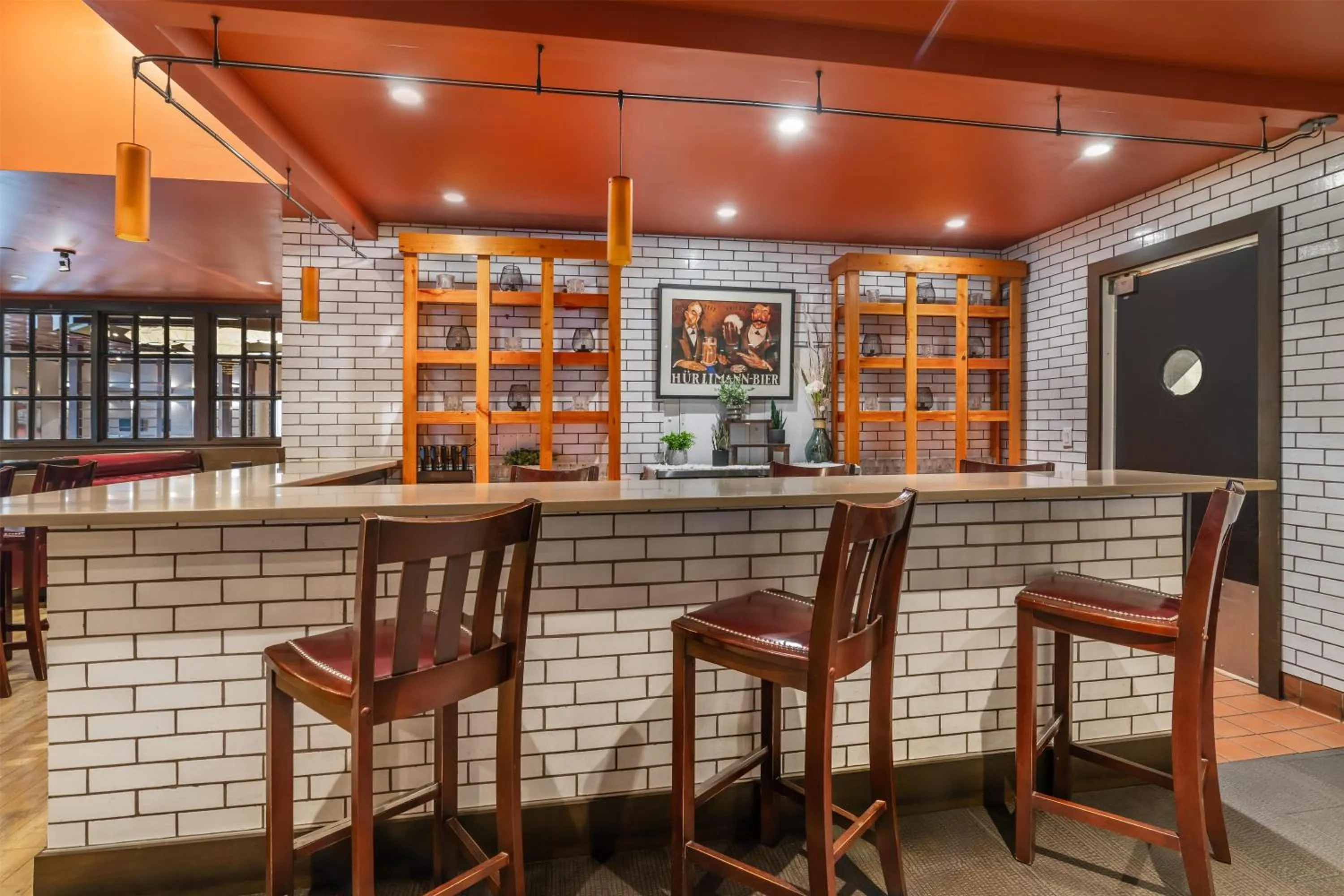 Restaurant/places to eat in Best Western Plus Waltham Boston