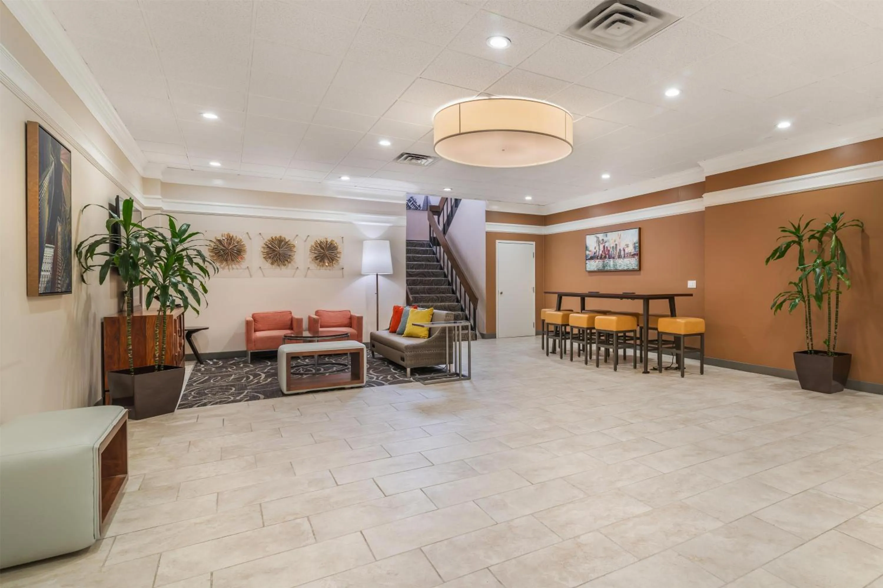 Lobby or reception in Best Western Plus Waltham Boston
