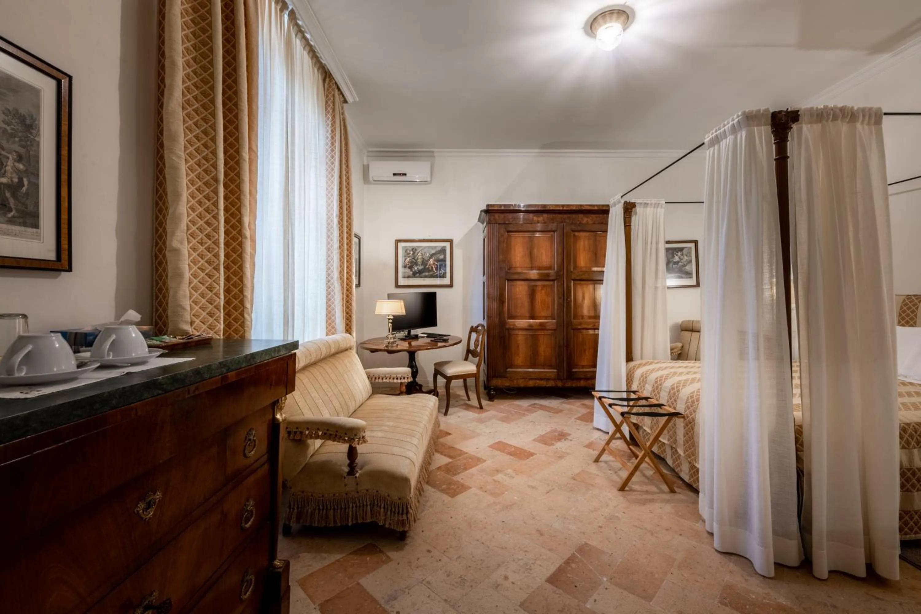 Bedroom, Bed in La Casa nel Borgo