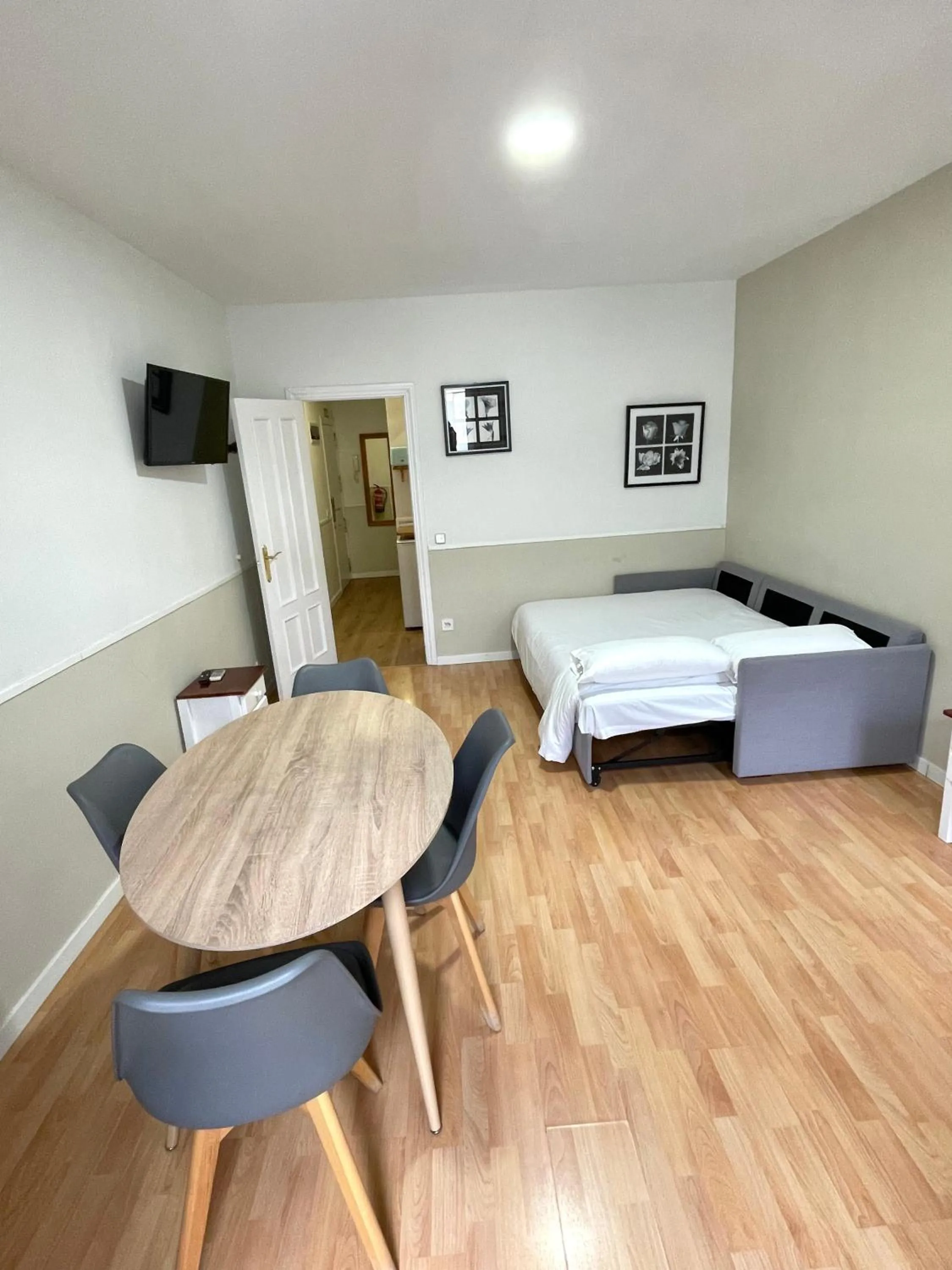 Bed in Apartamentos Mayor Centro