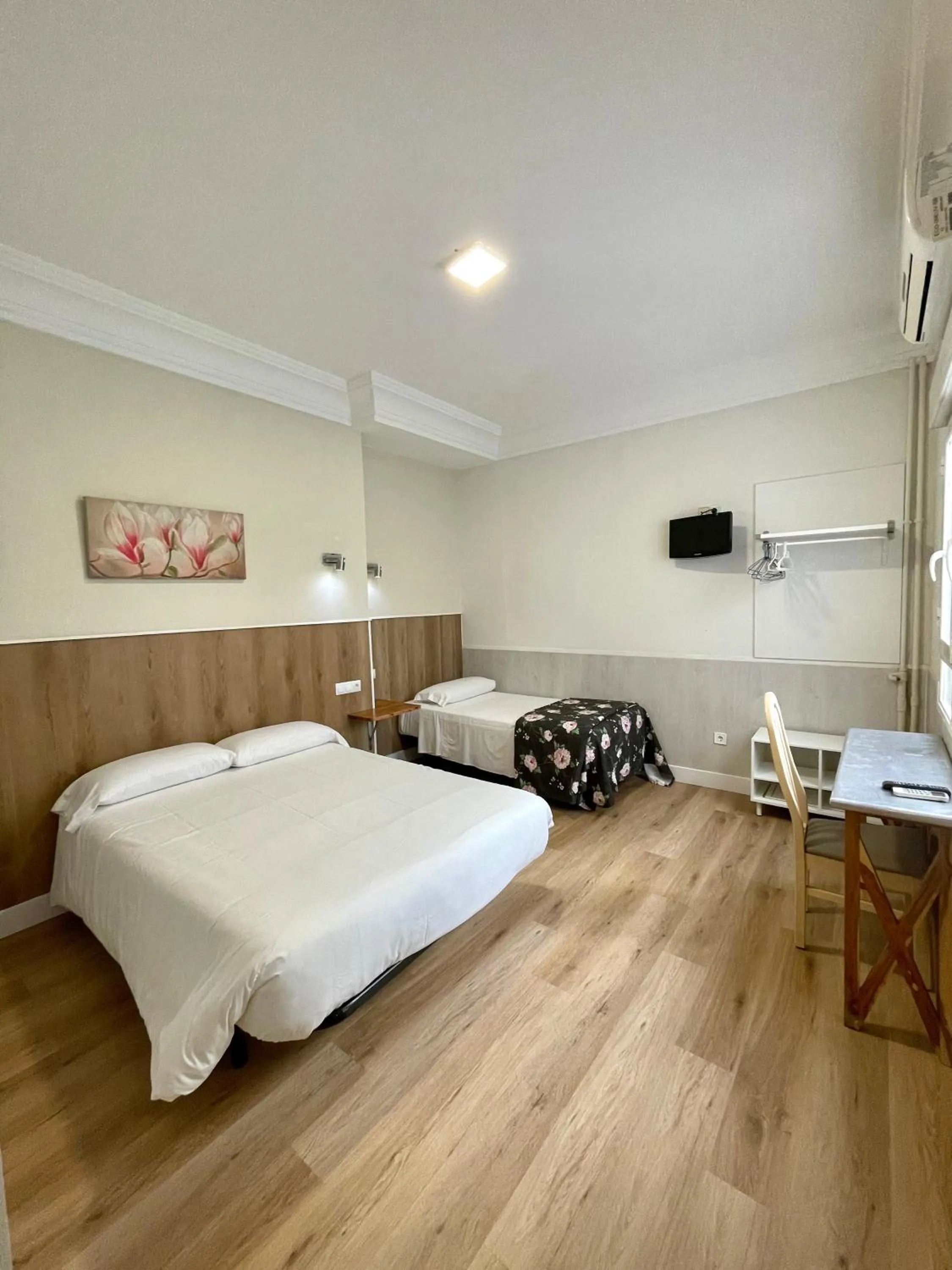 Bed in Apartamentos Mayor Centro