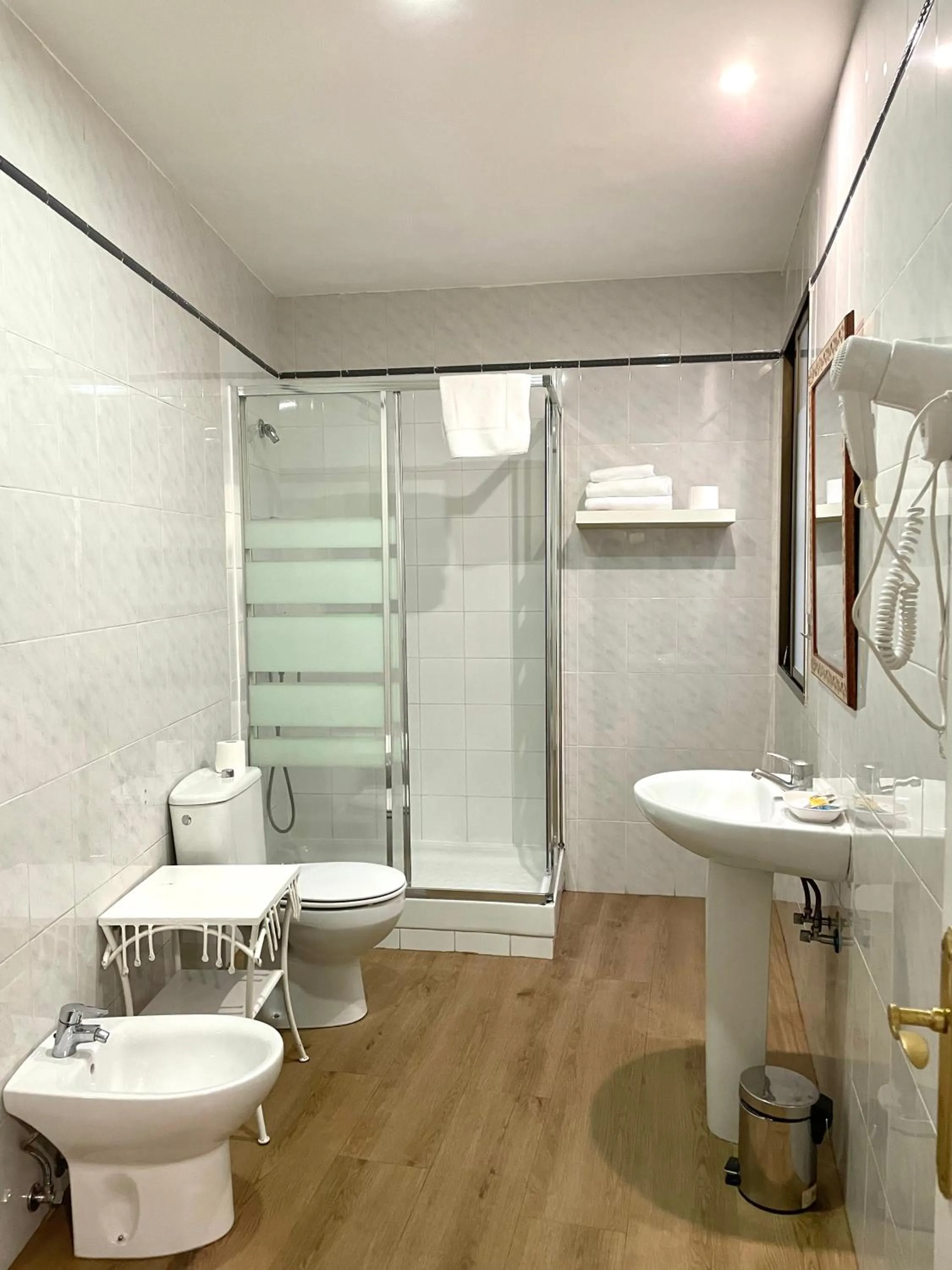 Bathroom in Apartamentos Mayor Centro