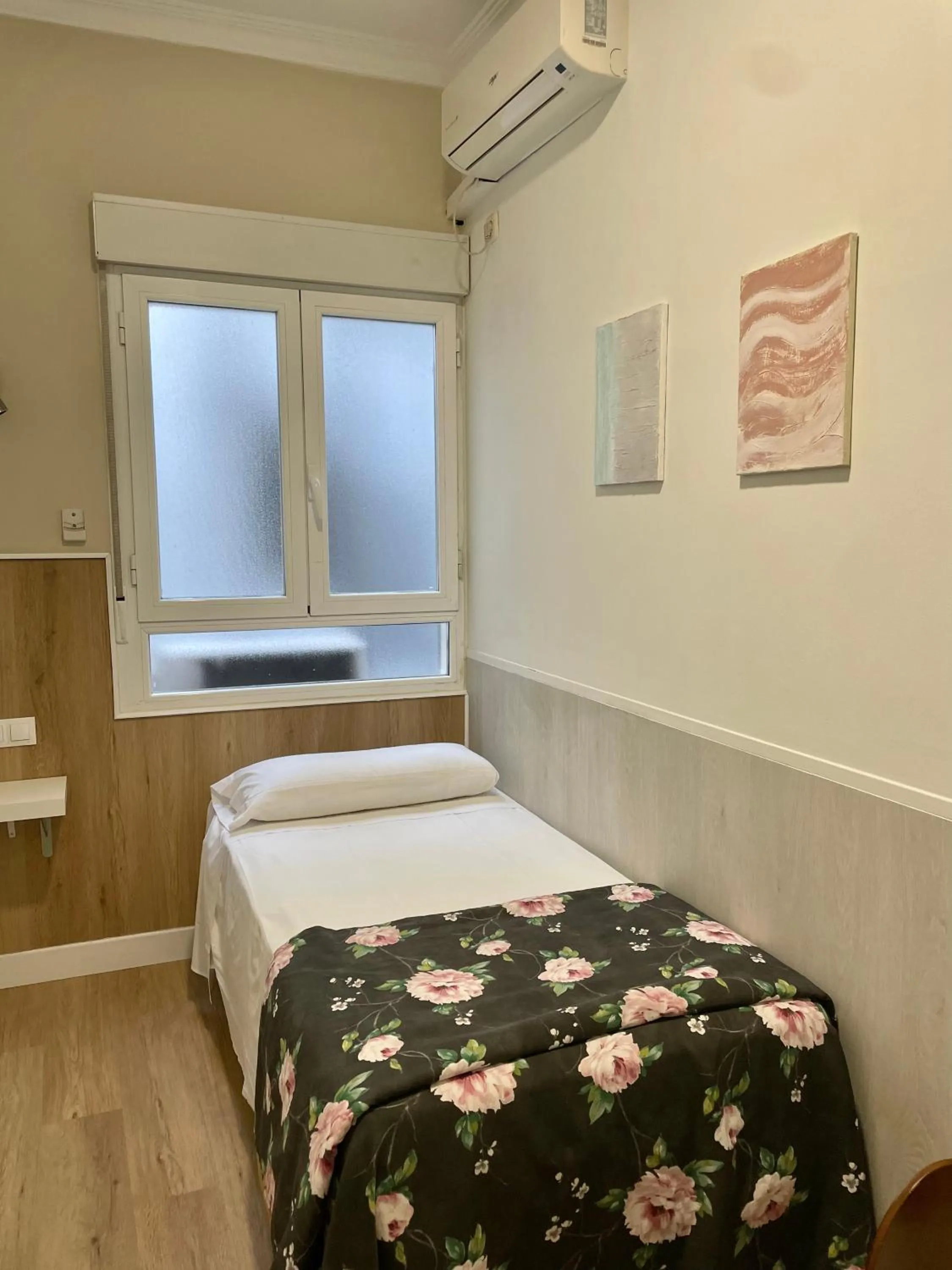 Bed in Apartamentos Mayor Centro