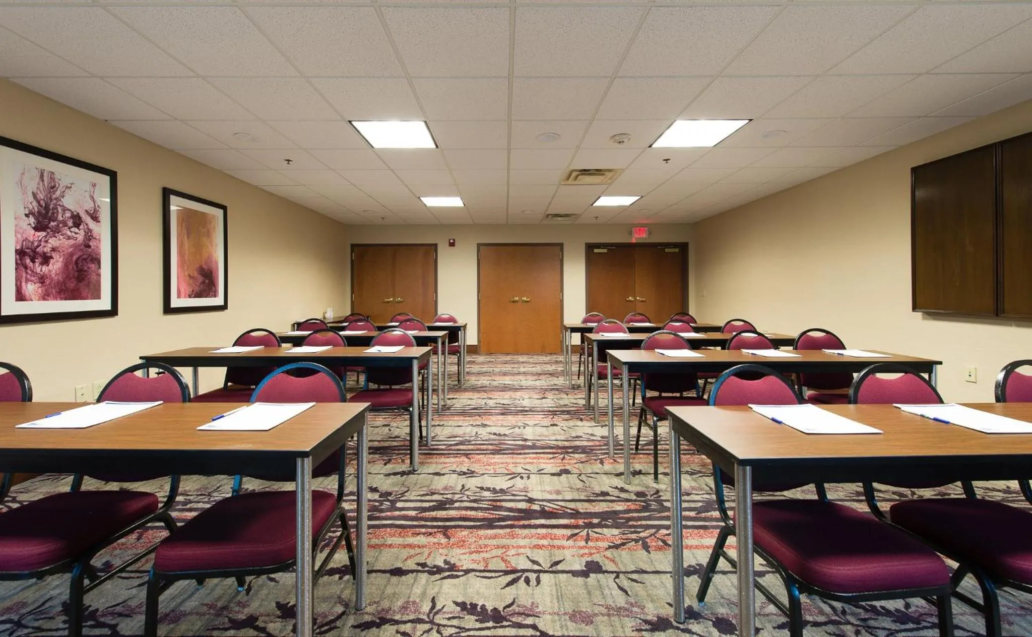 Meeting/conference room in Holiday Inn Express & Suites Walterboro by IHG