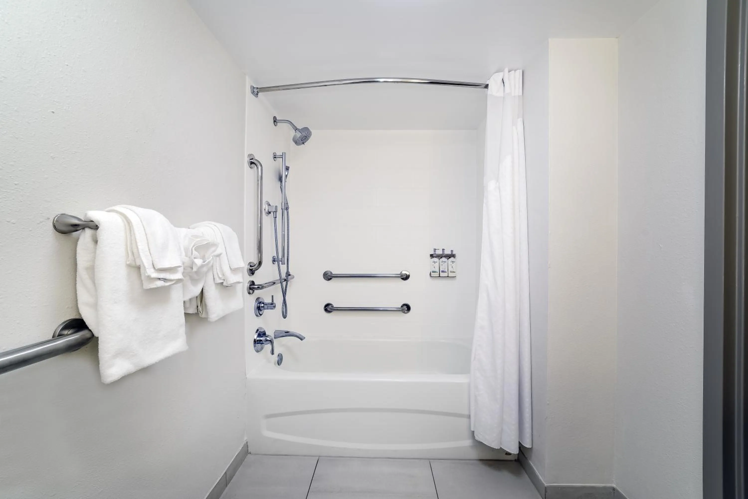 Bathroom in Holiday Inn Express & Suites Walterboro by IHG