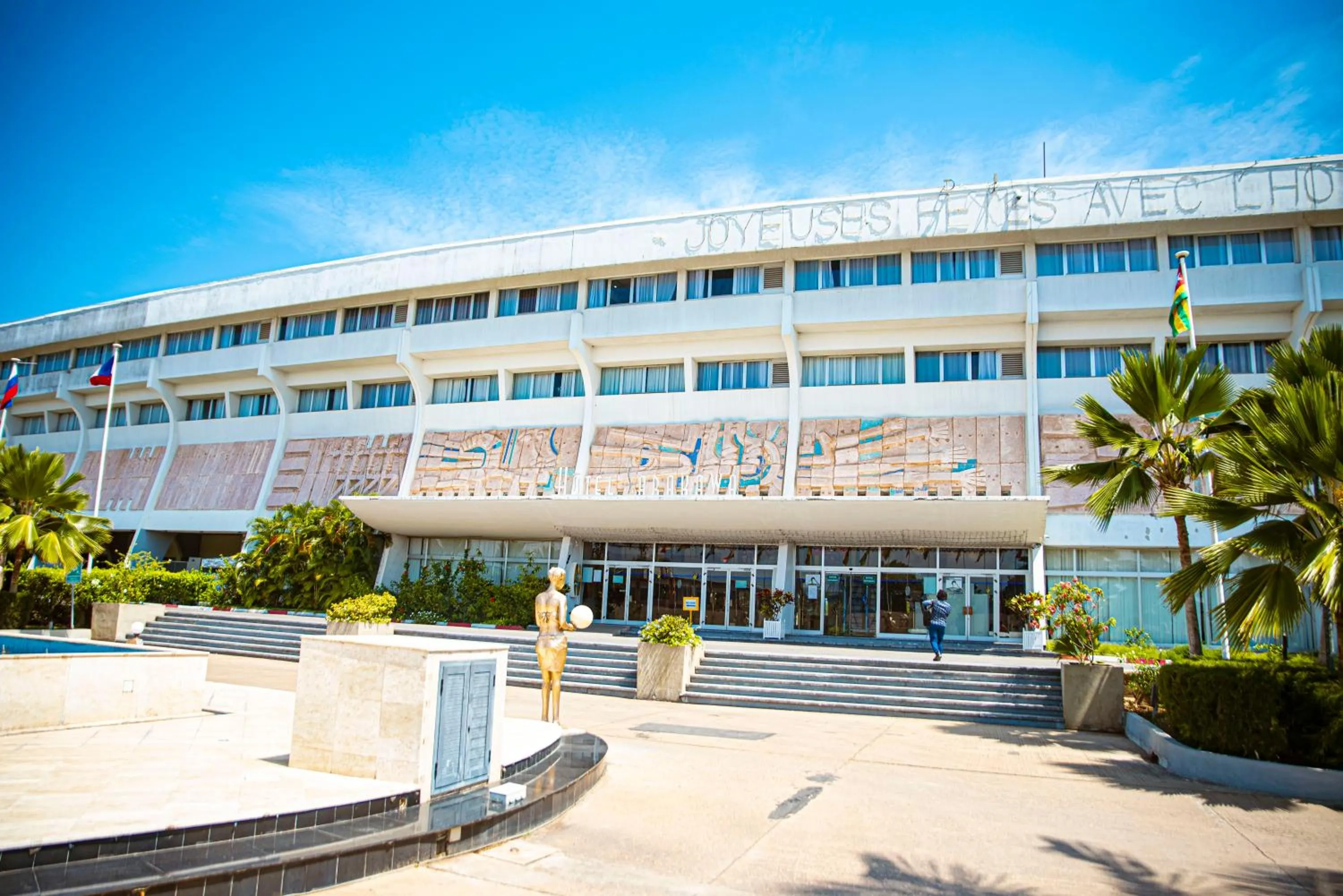 Property building in Hôtel Sarakawa