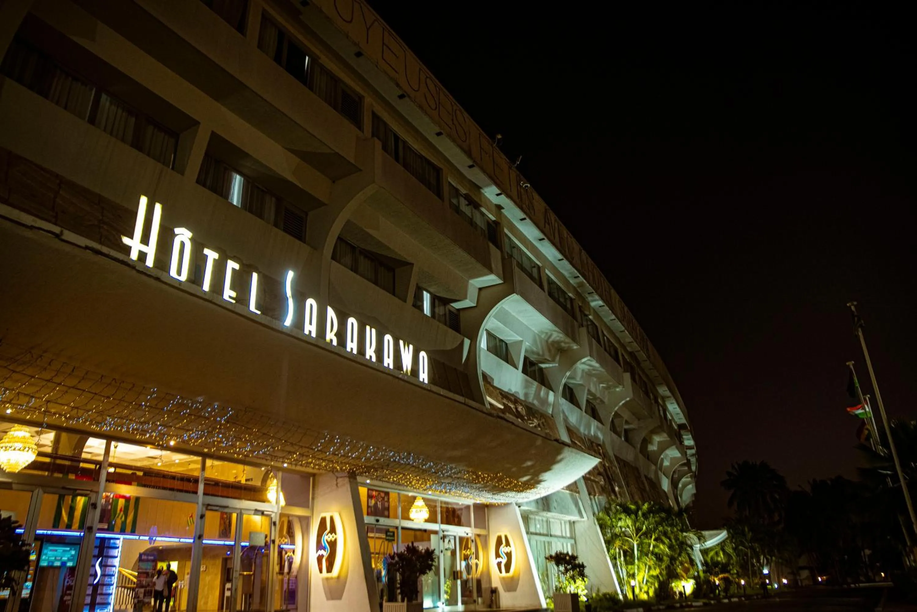 Property building in Hôtel Sarakawa