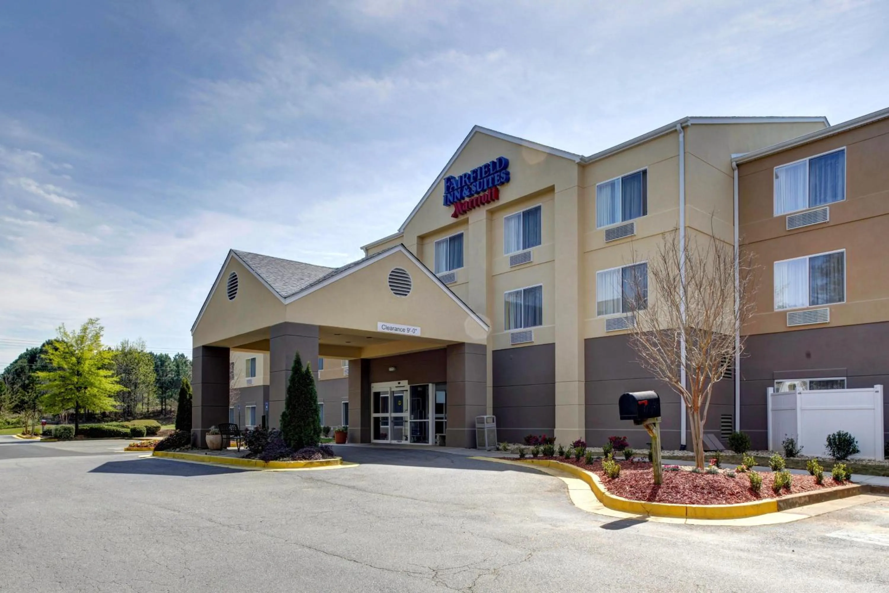 Property building in Fairfield Inn and Suites by Marriott Atlanta Suwanee