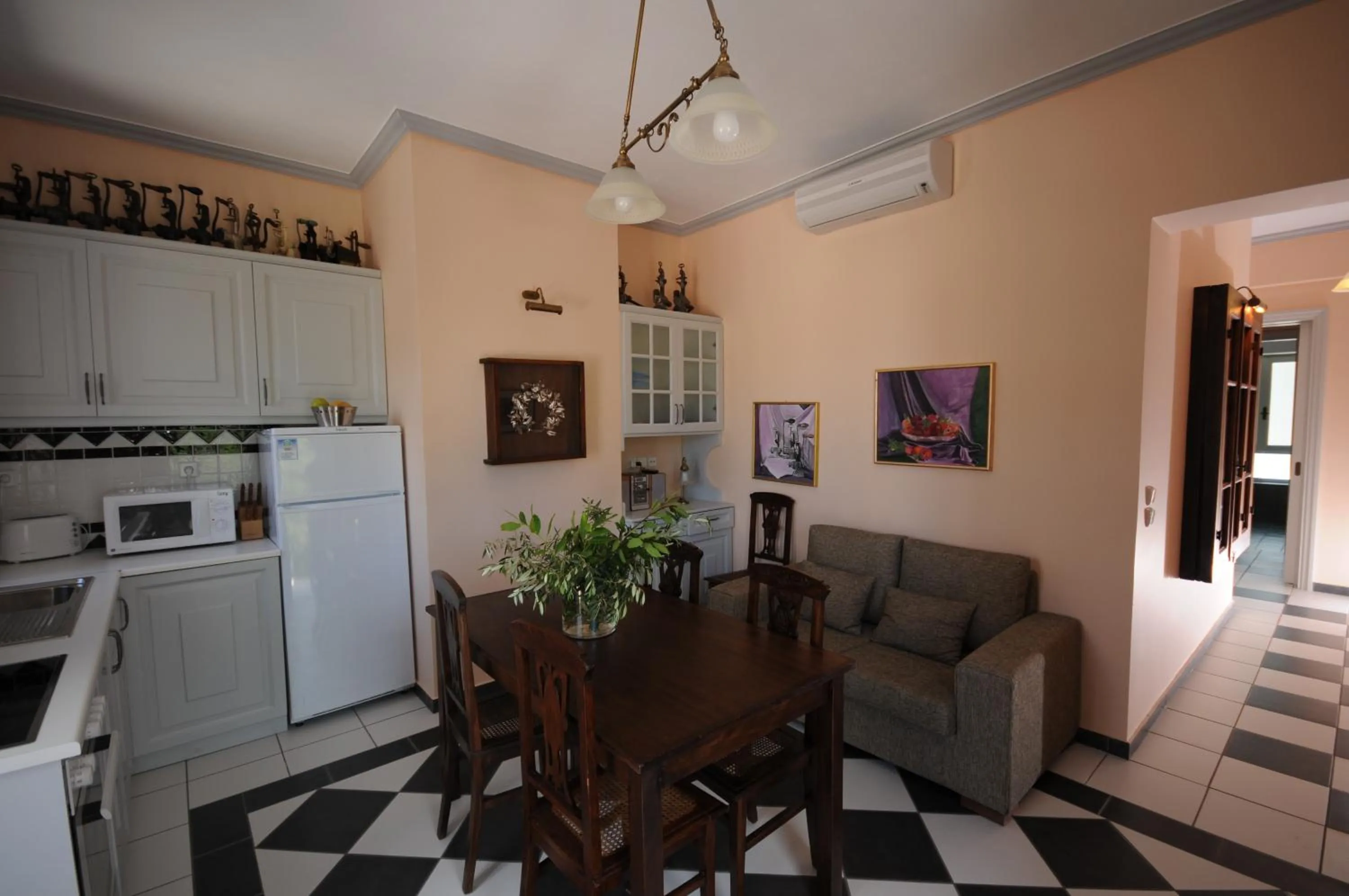 Kitchen or kitchenette in Metohi Georgila