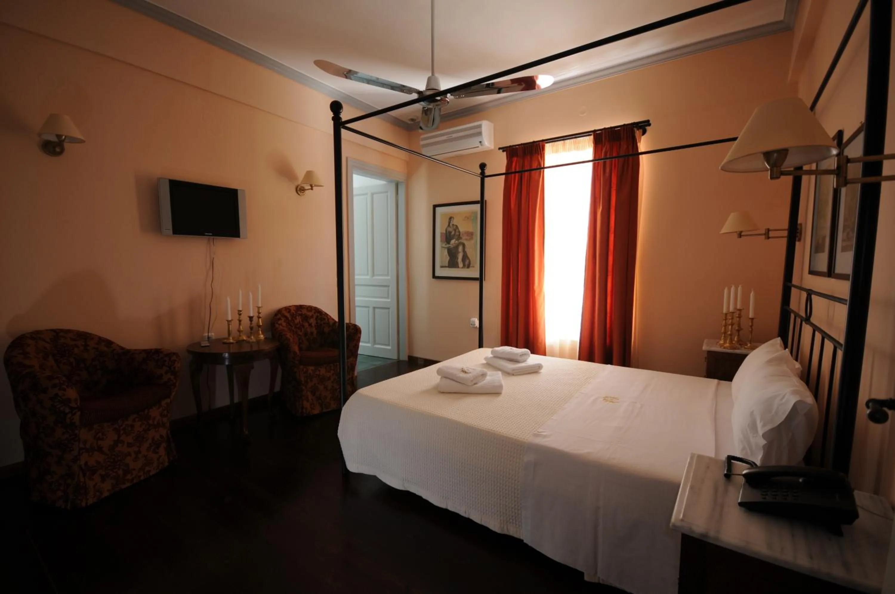 Bedroom, Bed in Metohi Georgila