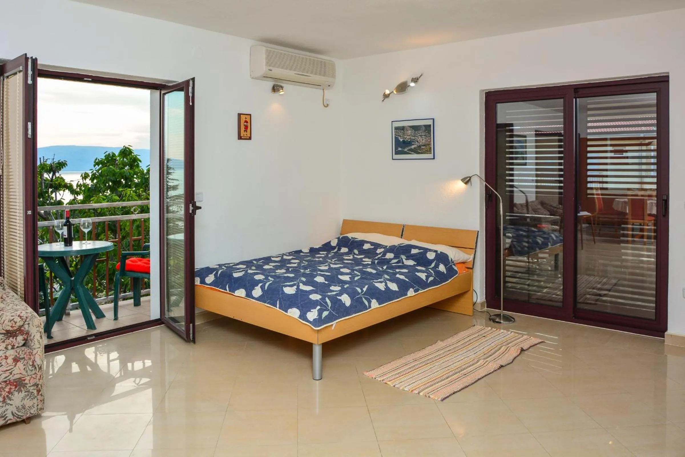 Bed in Apartments Dada