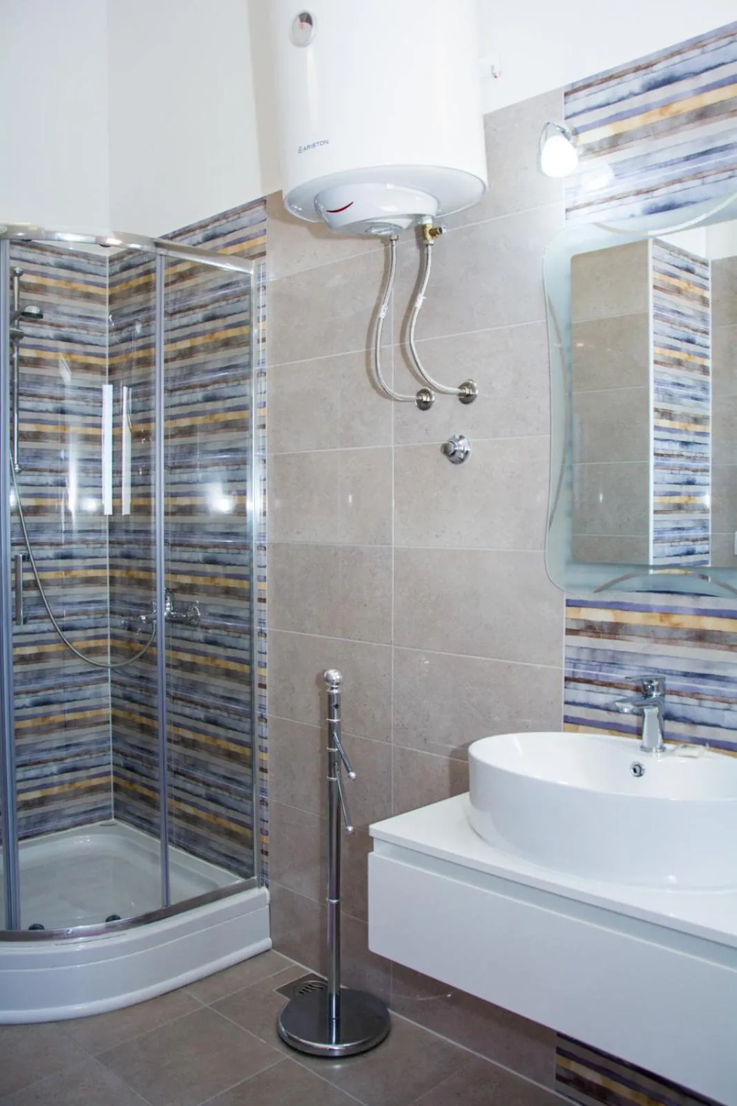 Shower in Apartments Dada
