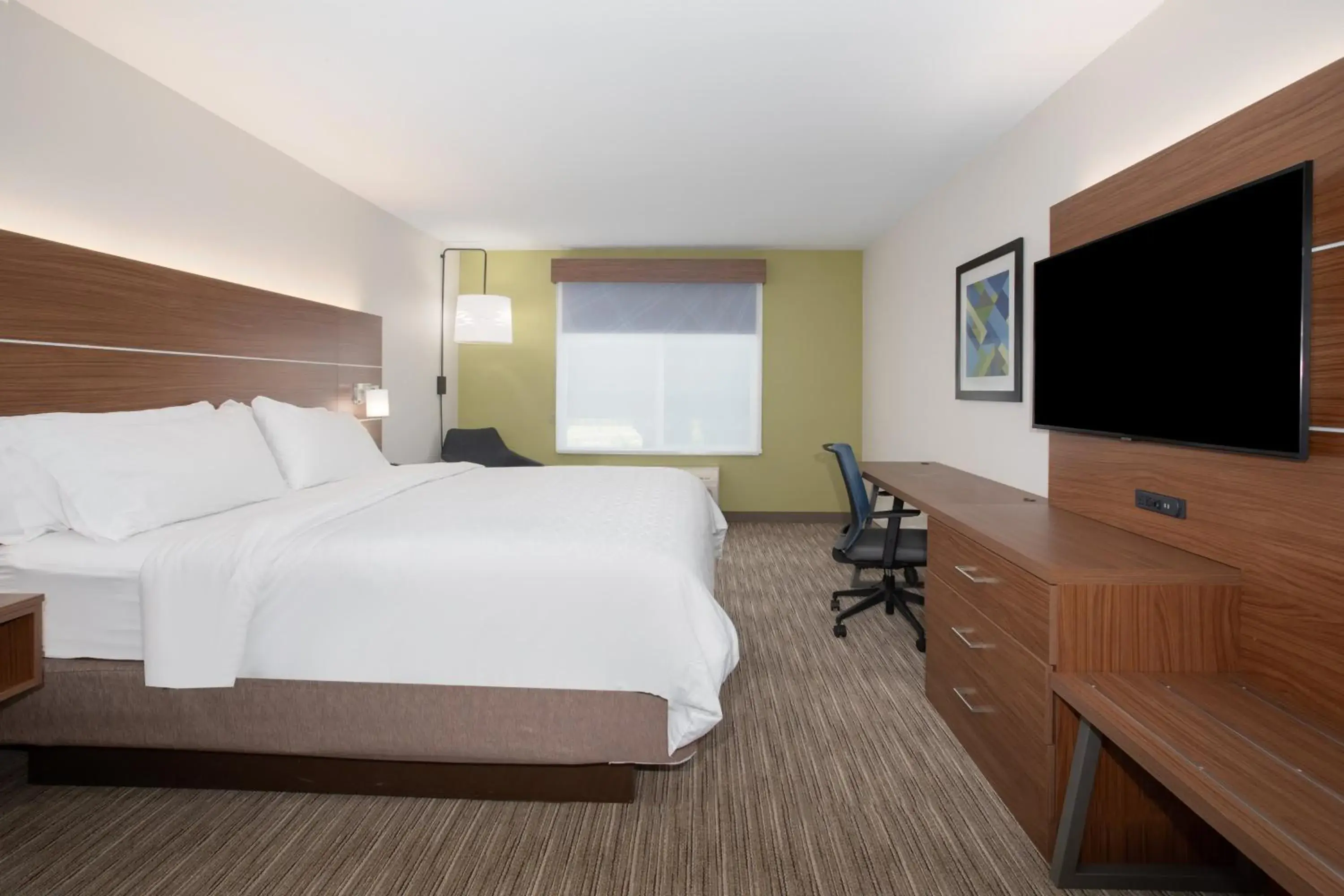 Suite - Hearing Accessible - Non-Smoking in Holiday Inn Express Yreka-Shasta Area by IHG Suite - Hearing Accessible - Non-Smoking in Holiday Inn Express Yreka-Shasta Area by IHG