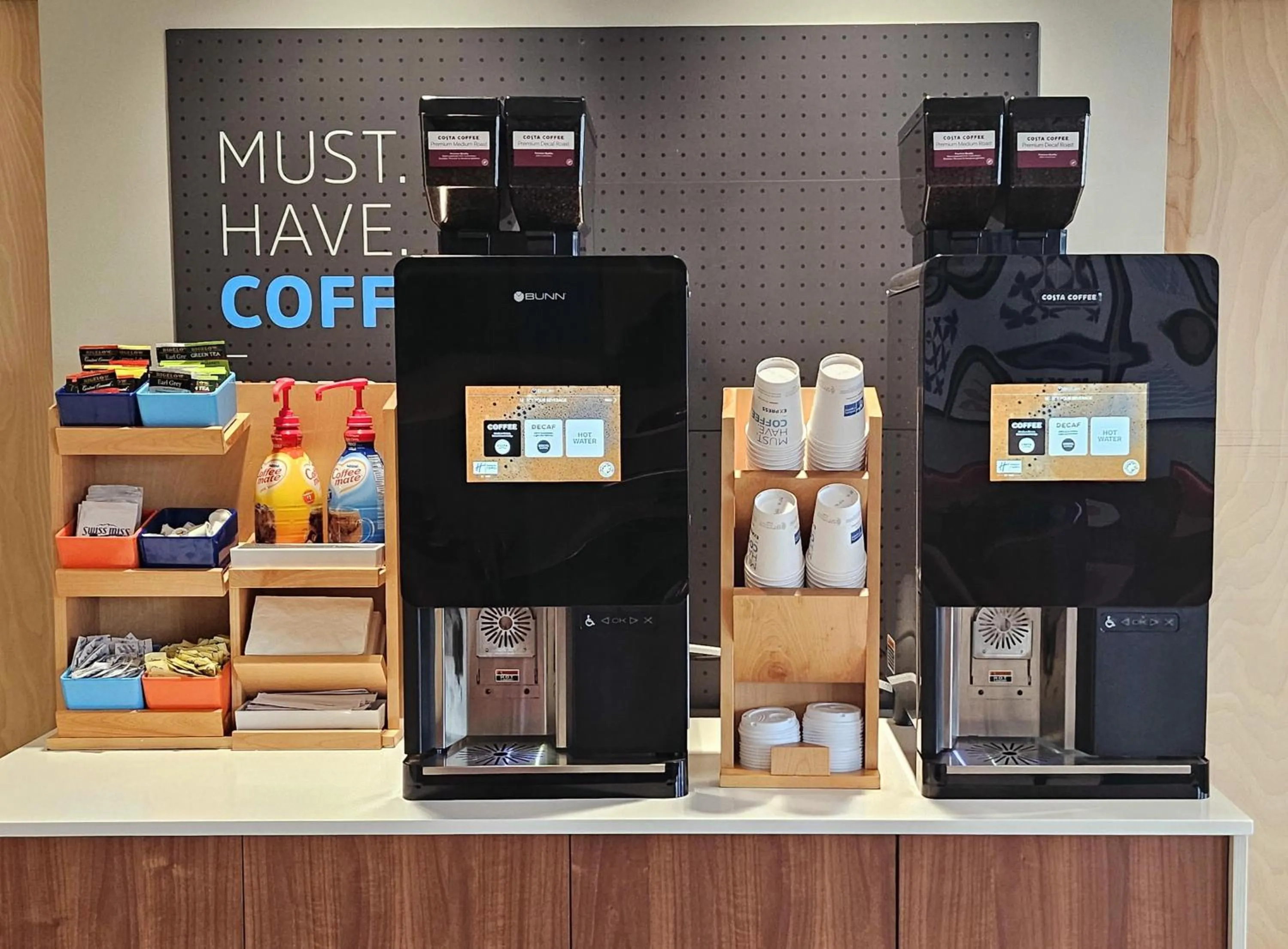 Breakfast in Holiday Inn Express Hotel & Suites Woodbridge by IHG