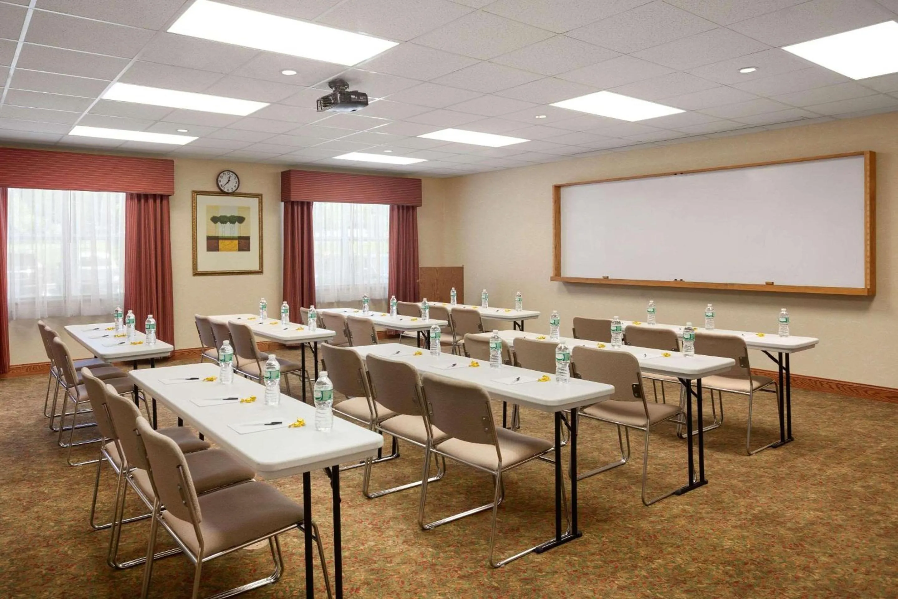 Meeting/conference room in Country Inn & Suites by Radisson, Ithaca, NY