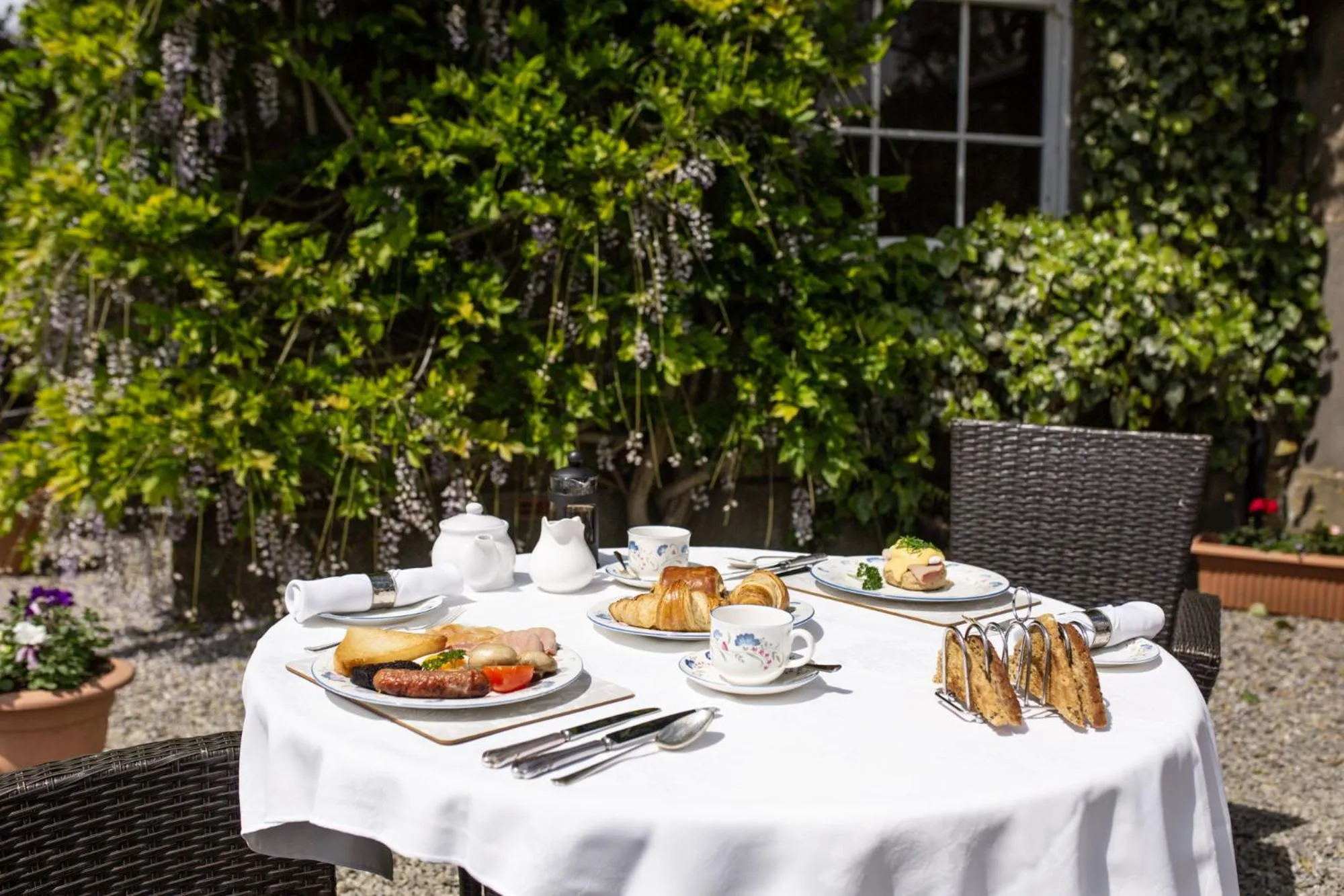 Food and drinks in Smeaton Farm Luxury B&B