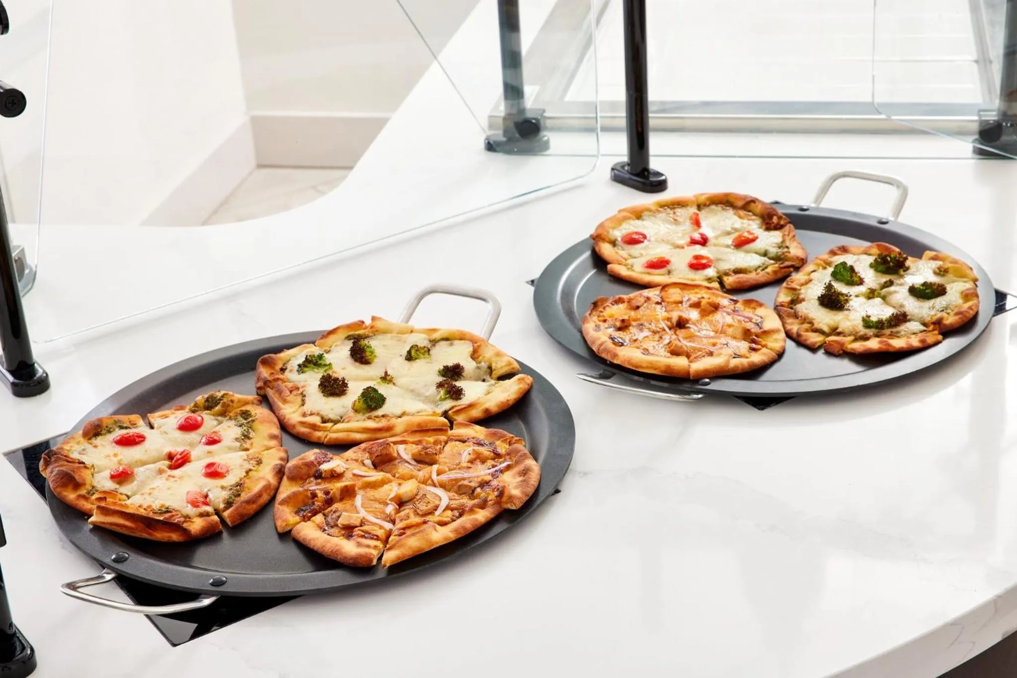 Restaurant/places to eat in Staybridge Suites San Antonio Sea World by IHG