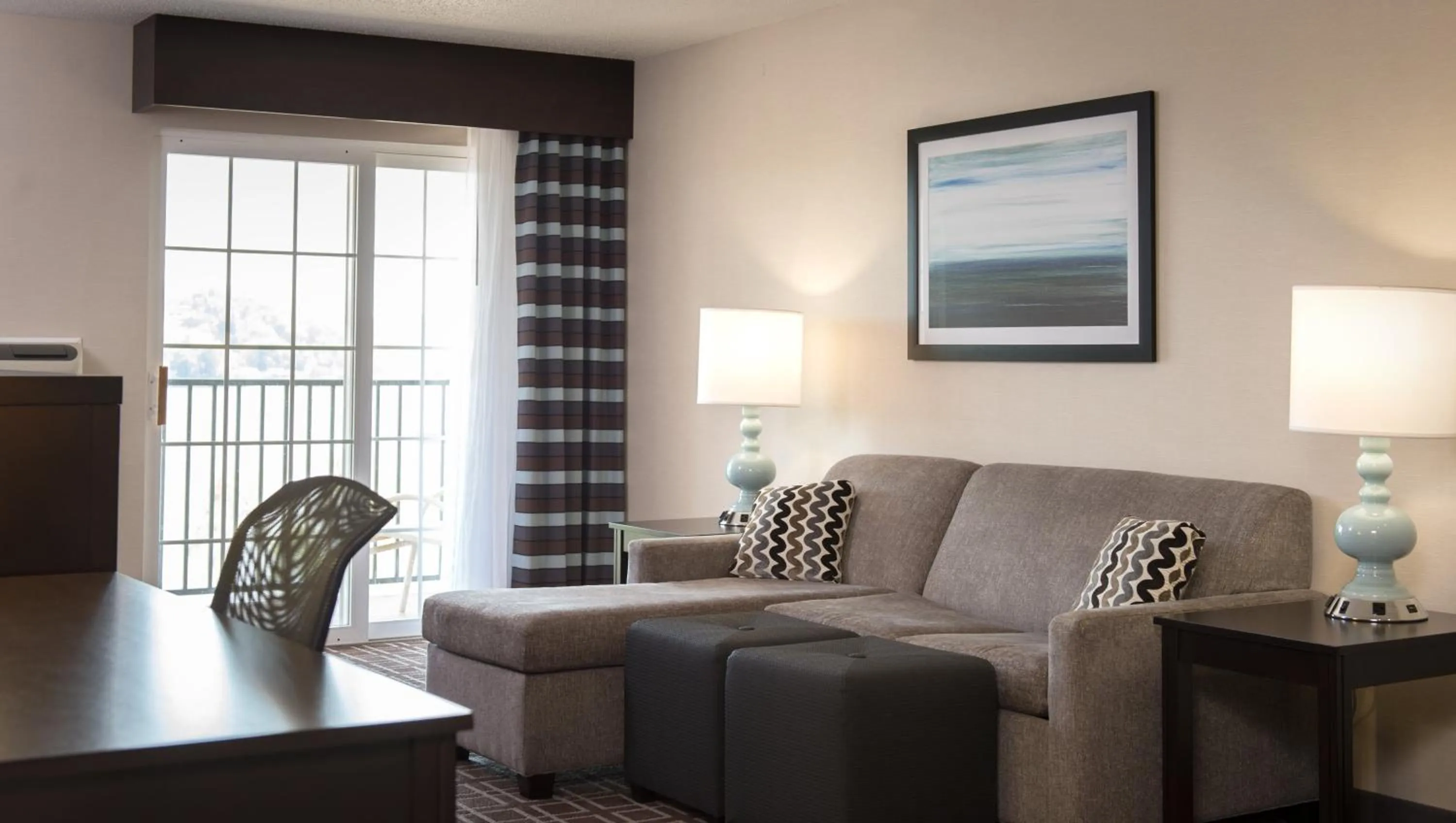 Bedroom in Holiday Inn Express Le Claire Riverfront-Davenport by IHG