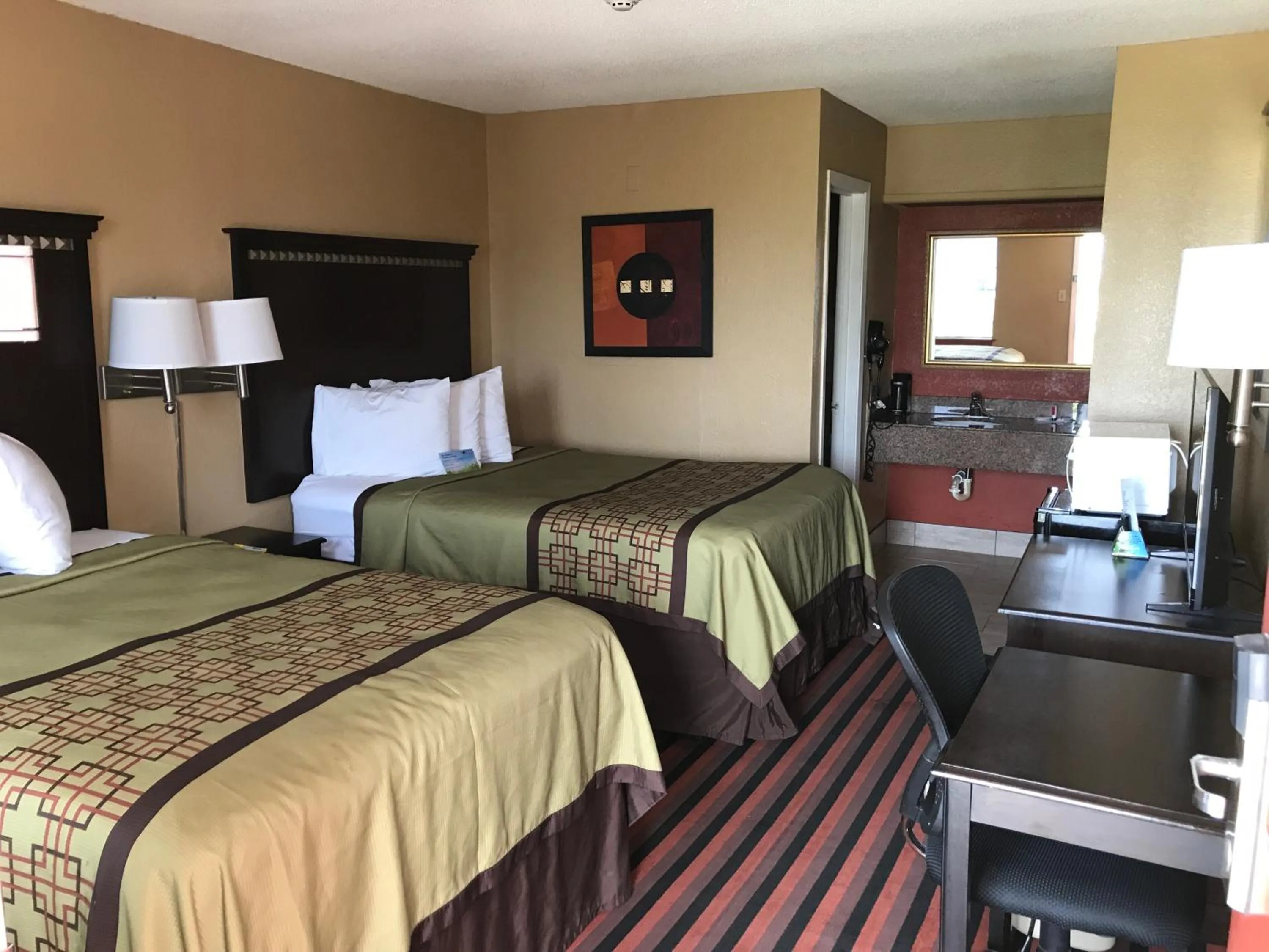 Bedroom, Bed in Days Inn by Wyndham Corpus Christi Beach