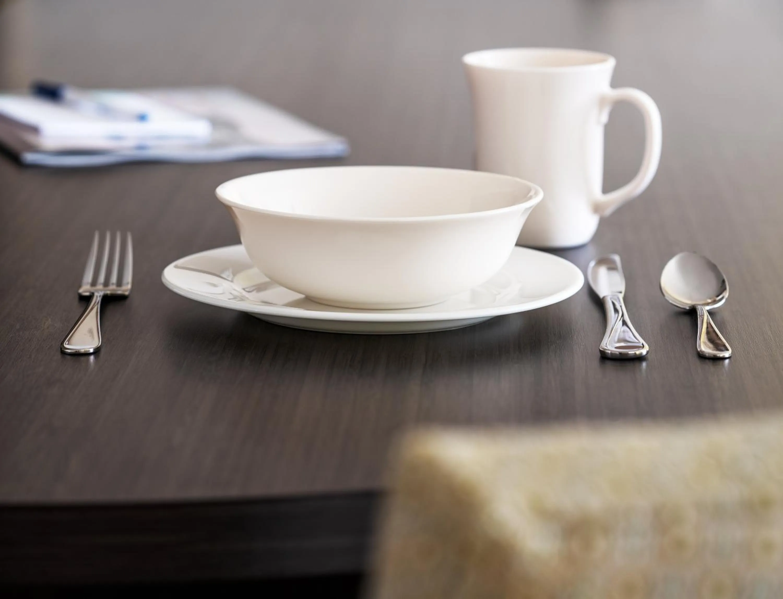 Bedroom in Candlewood Suites Bellevue by IHG