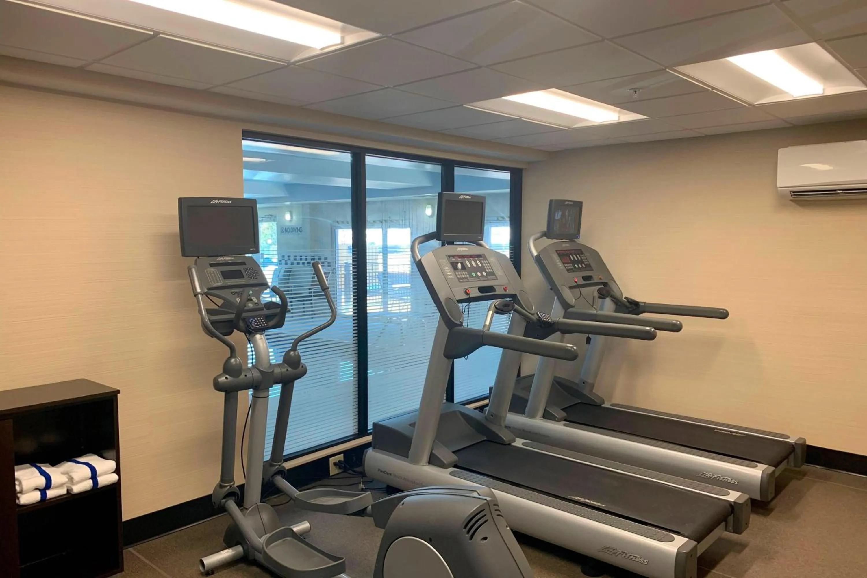 Fitness centre/facilities in Fairfield Inn & Suites by Marriott Denver Tech Center/ South