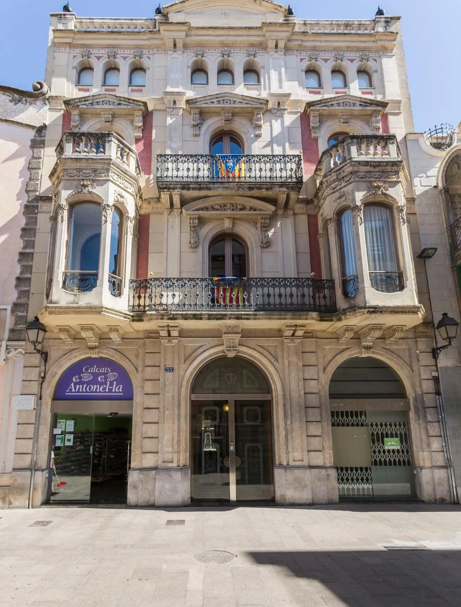 Facade/entrance in Apartament Major 33