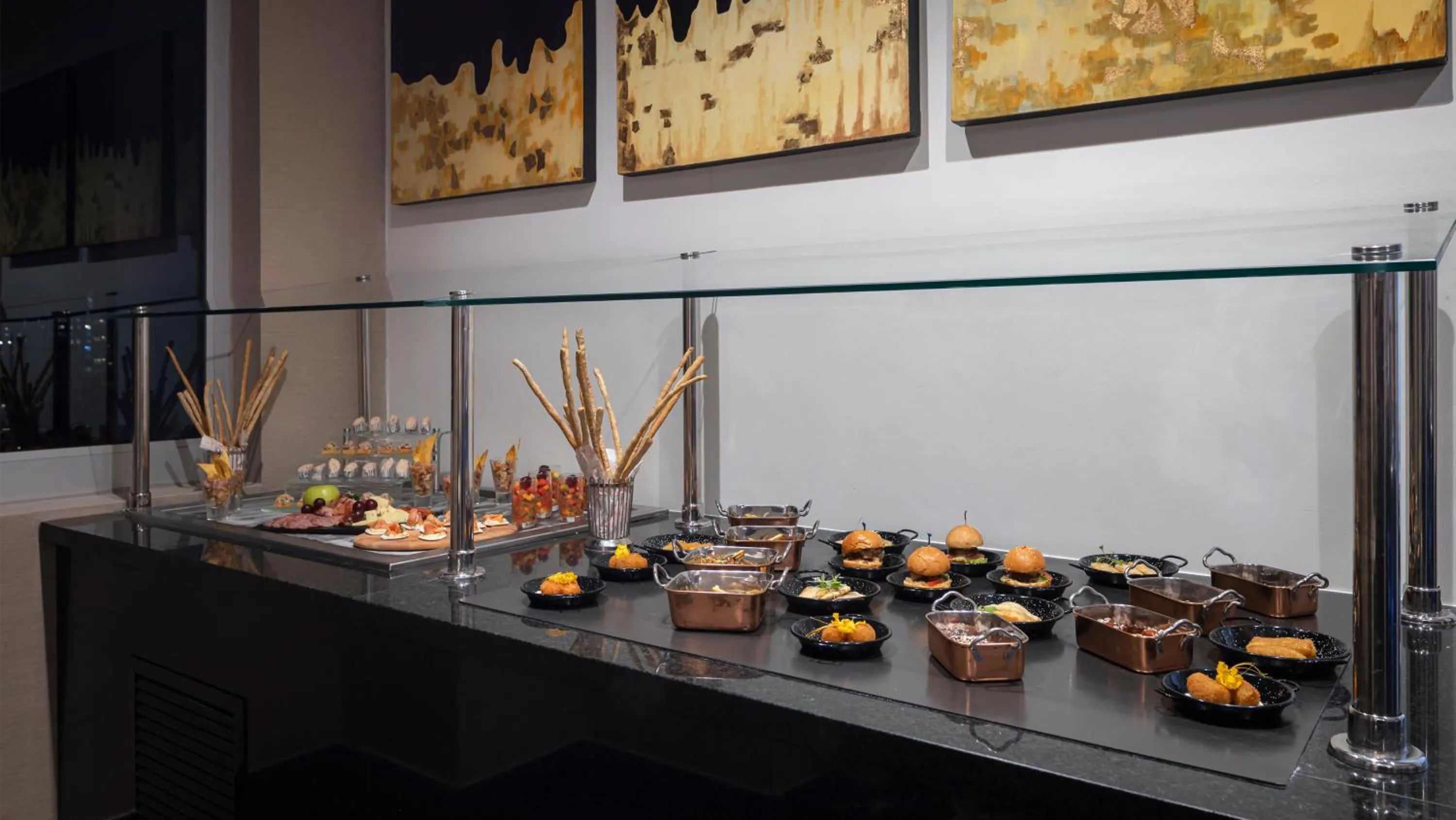 Restaurant/places to eat in Holiday Inn Santo Domingo by IHG