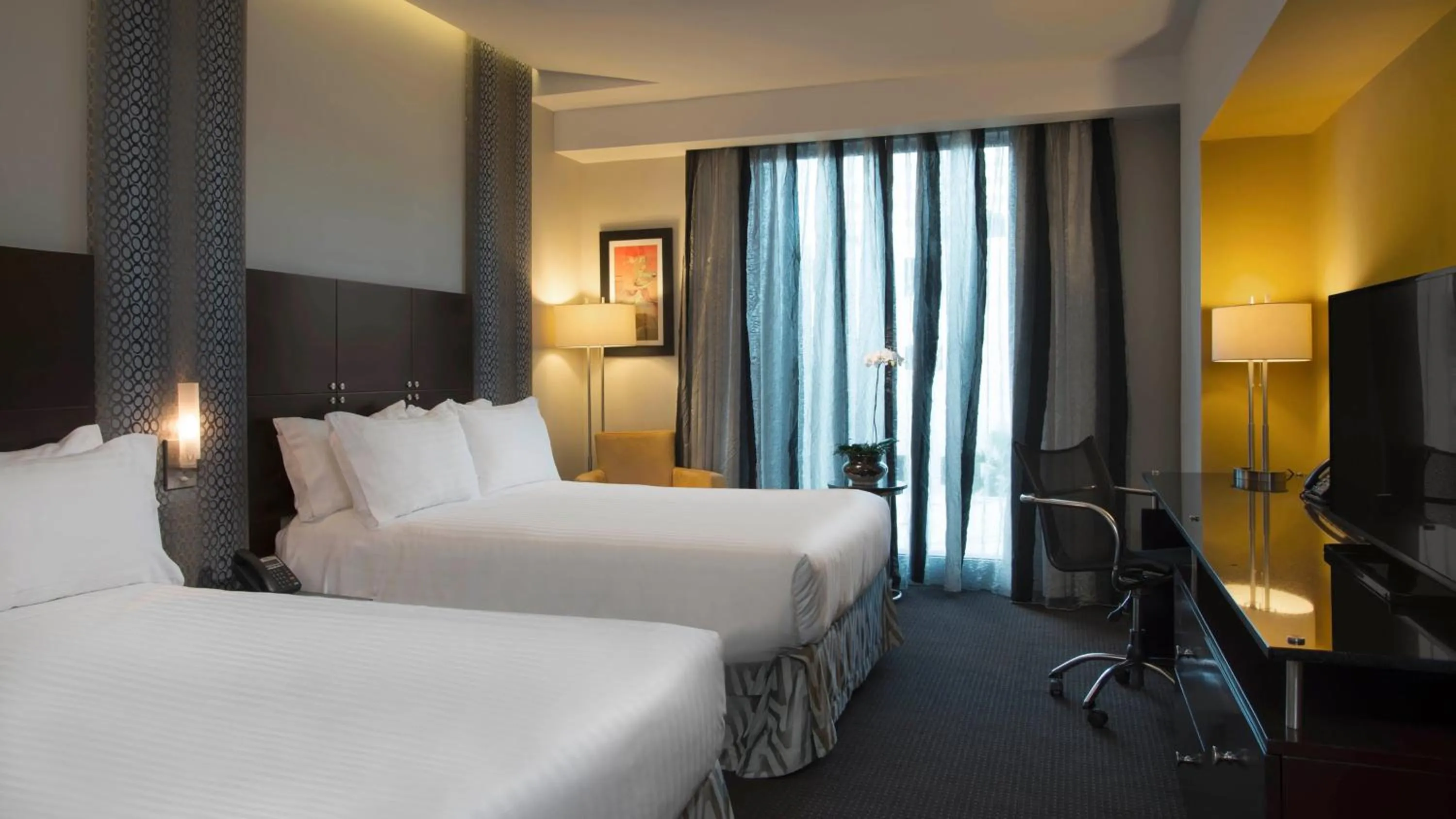 Photo of the whole room, Bed in Holiday Inn Santo Domingo by IHG