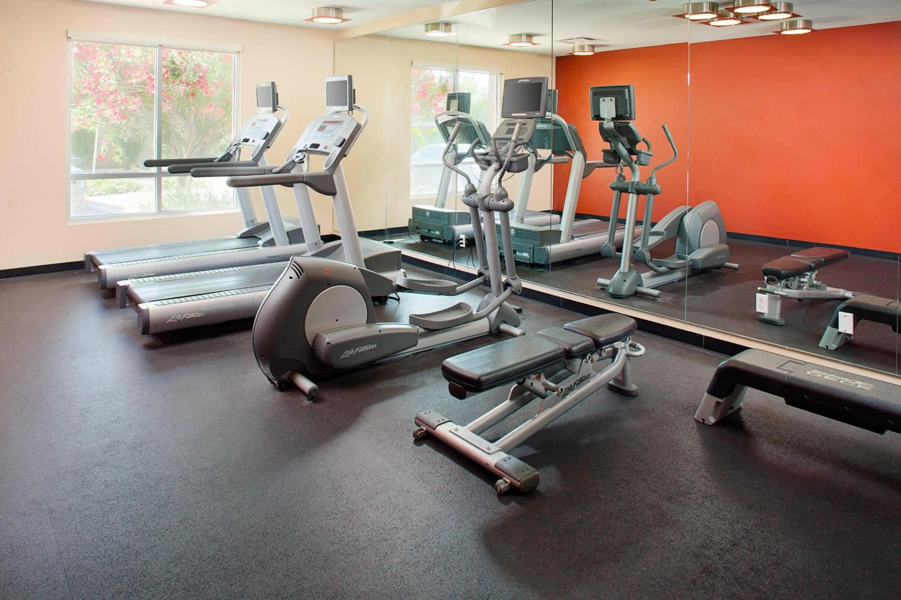 Fitness centre/facilities in TownePlace Suites by Marriott Phoenix Goodyear