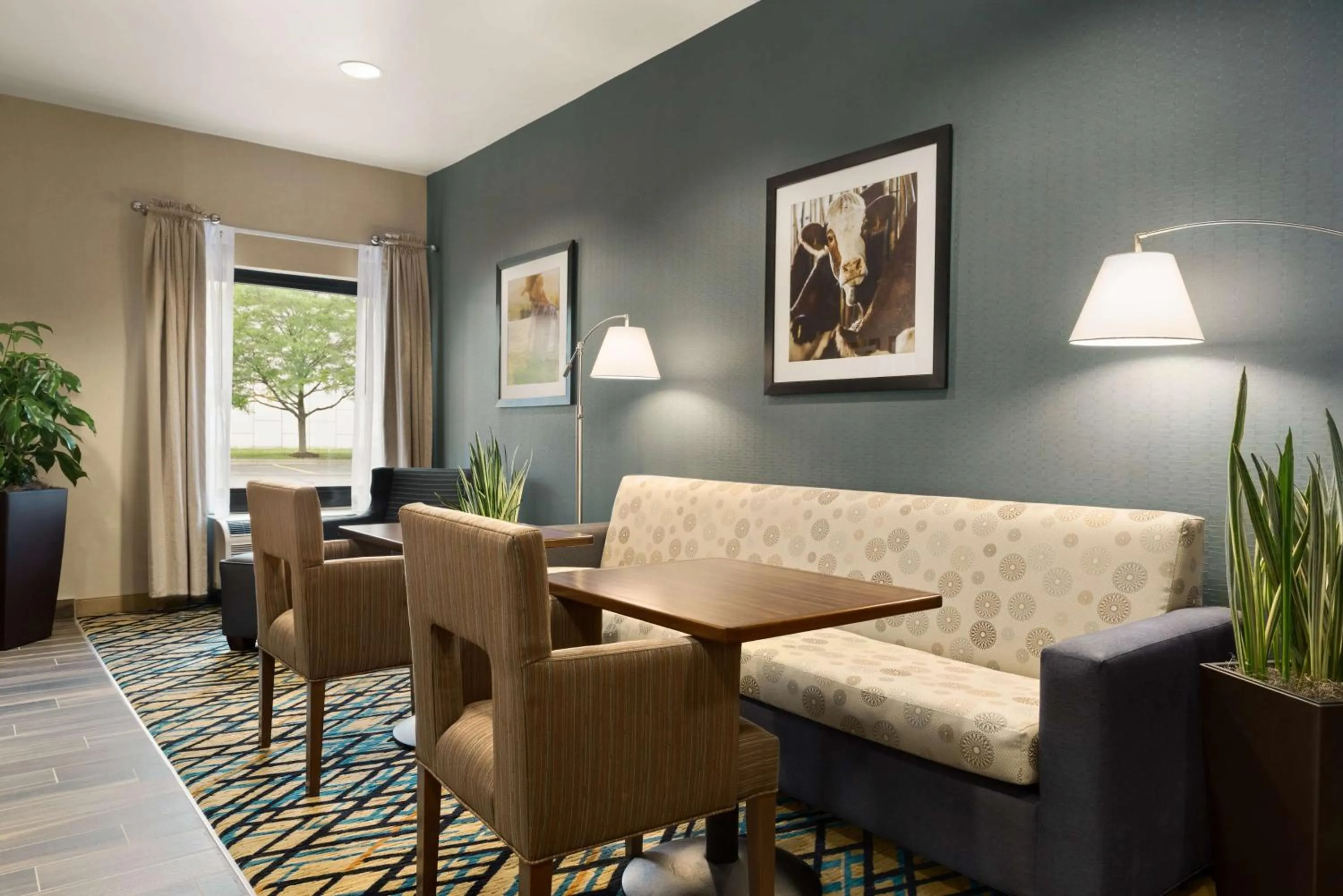 Lobby or reception in Hampton Inn Wausau