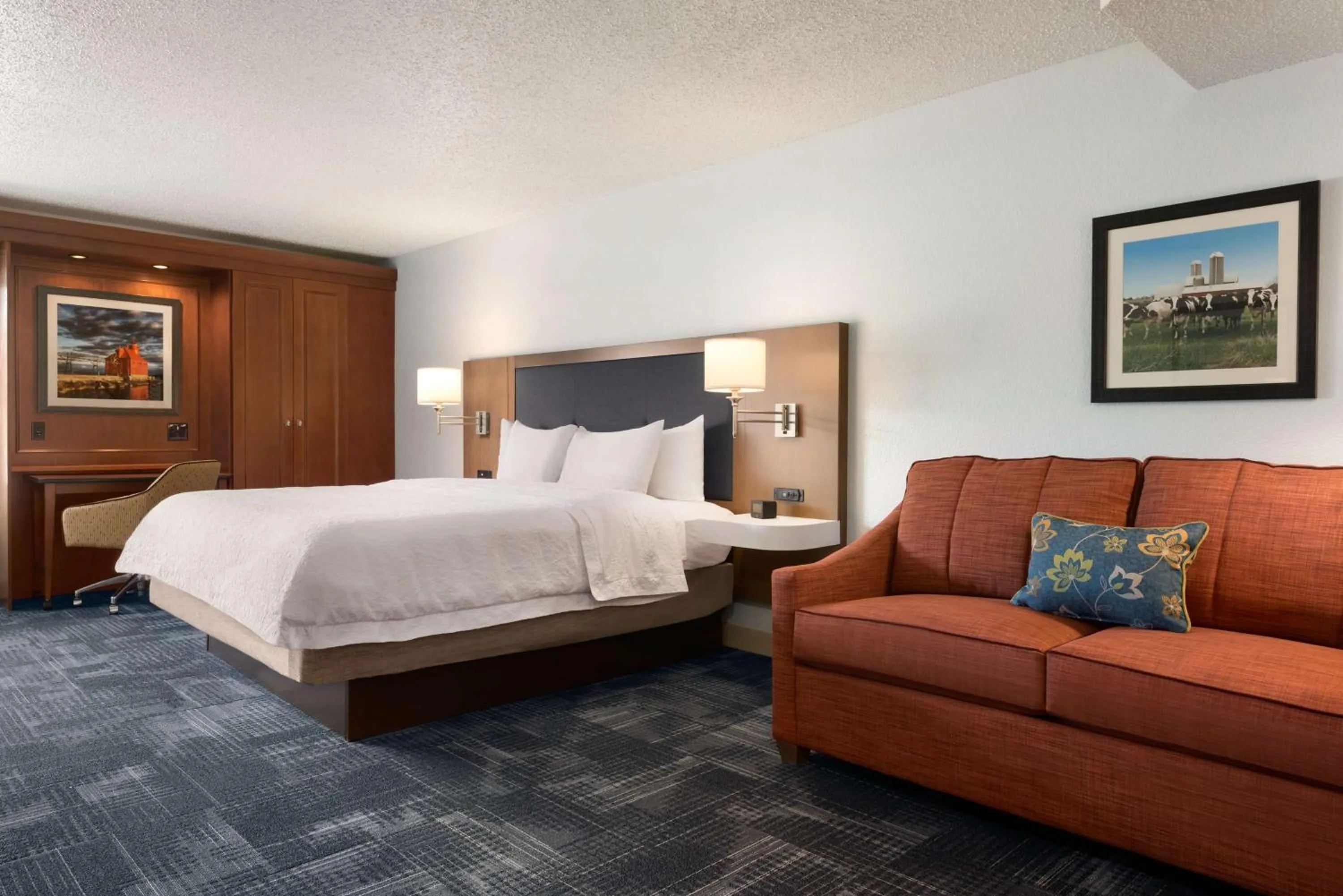 Bedroom, Bed in Hampton Inn Wausau