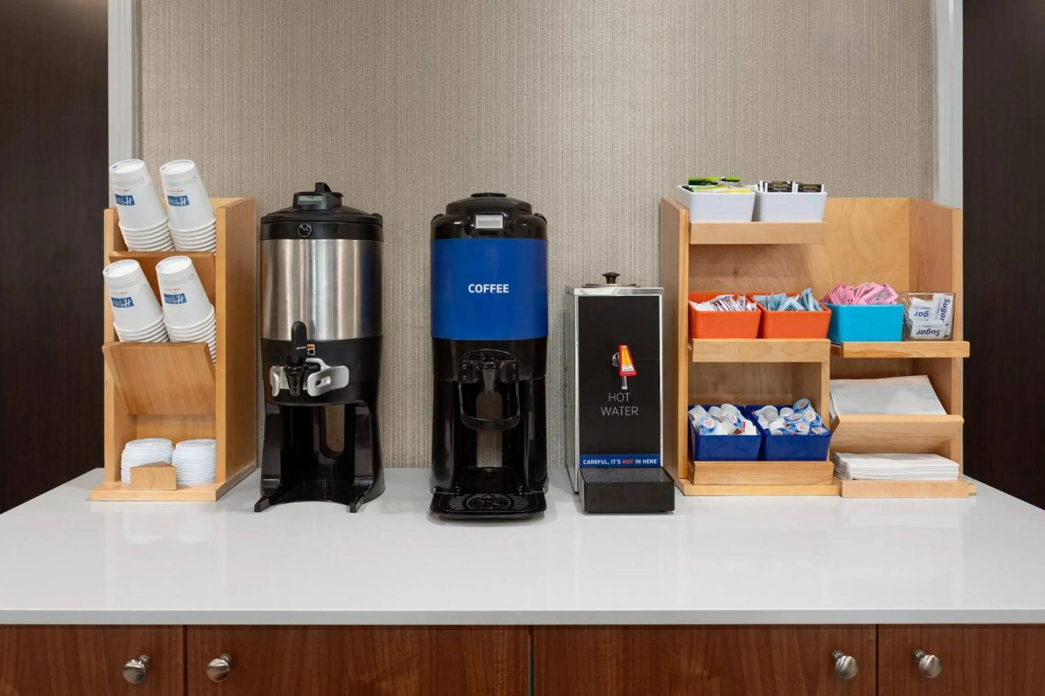 Breakfast in Holiday Inn Express Hotel & Suites Acme-Traverse City by IHG