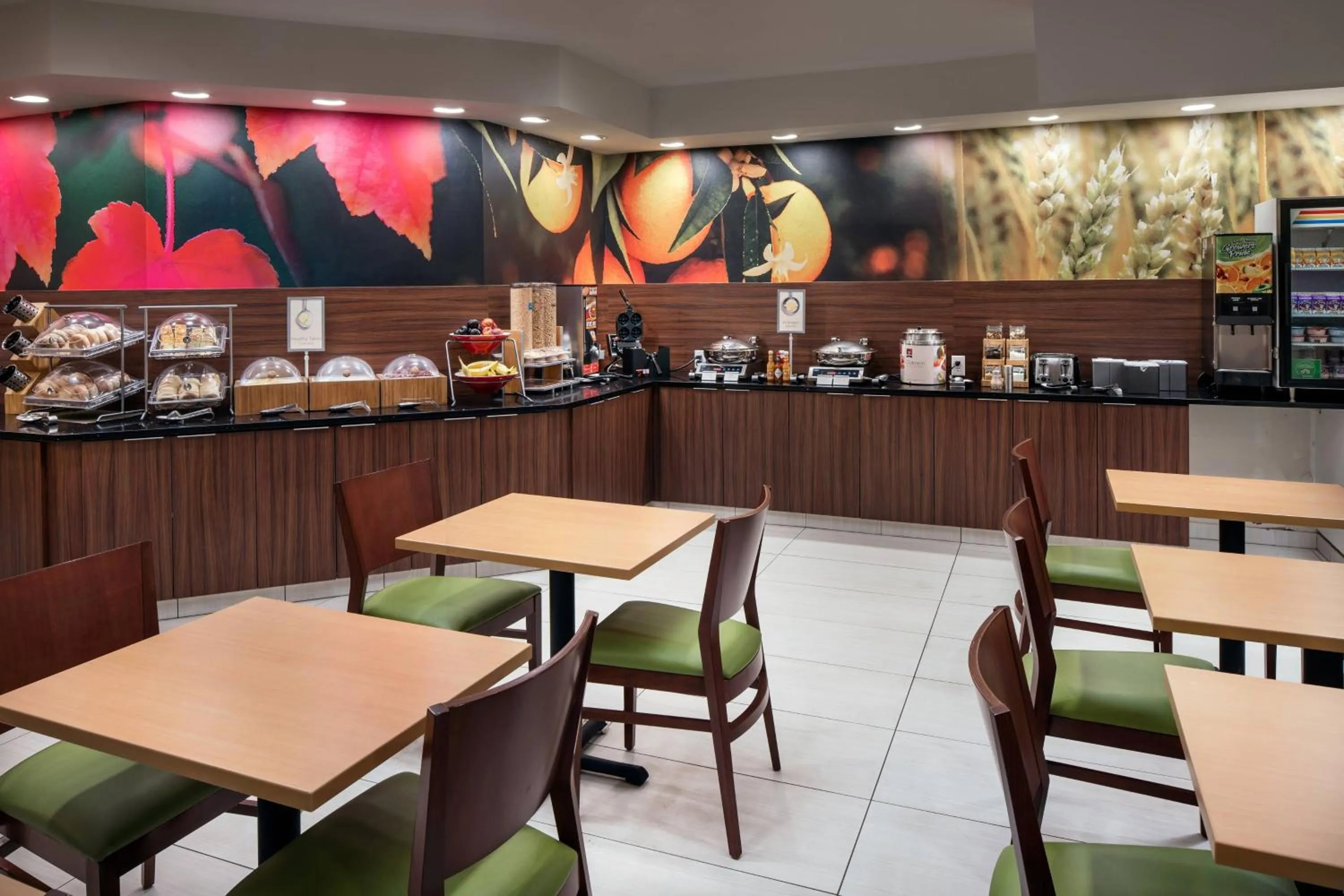 Breakfast in Fairfield Inn by Marriott Loveland Fort Collins
