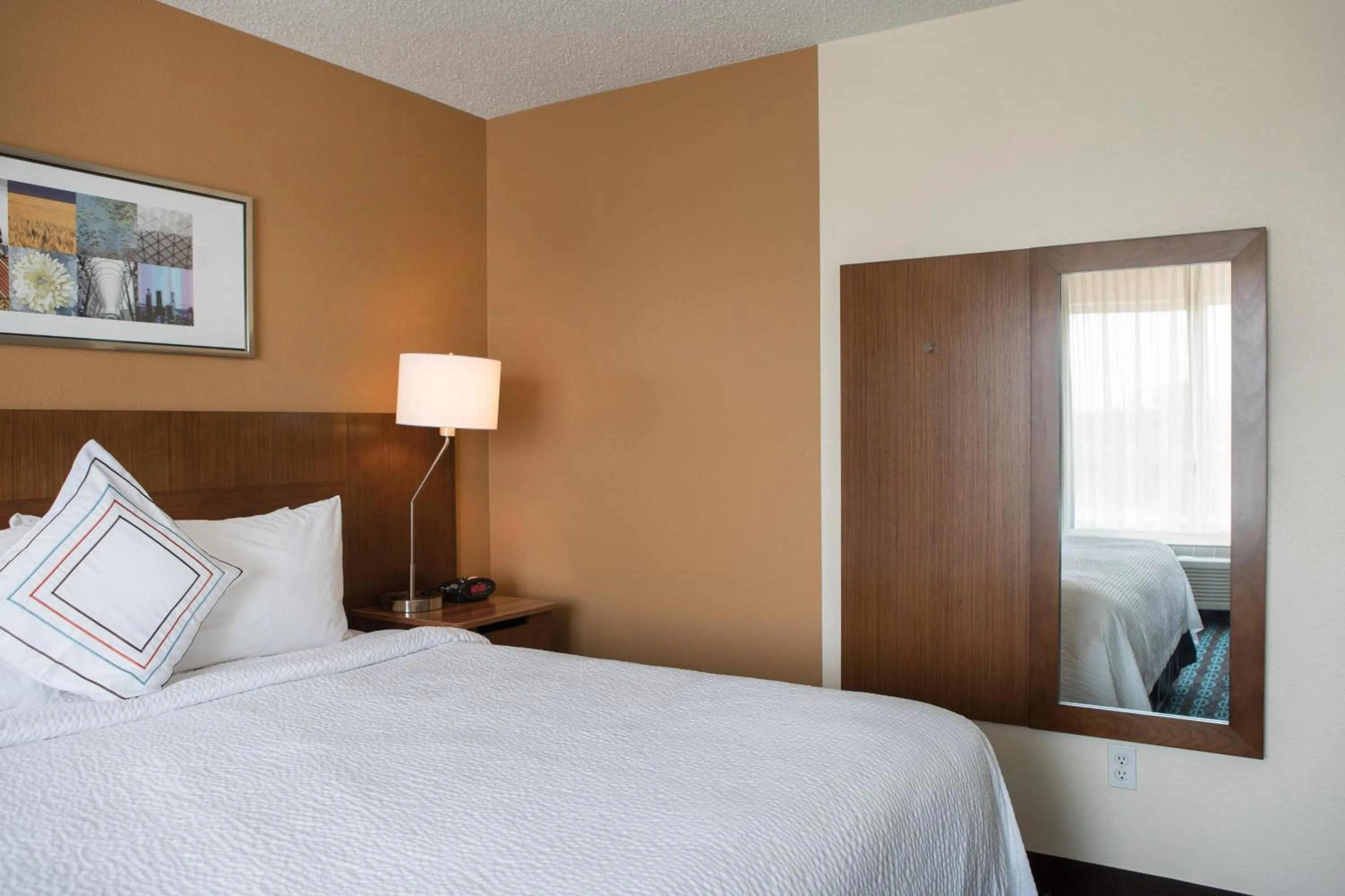 Photo of the whole room, Bed in Fairfield Inn by Marriott Loveland Fort Collins