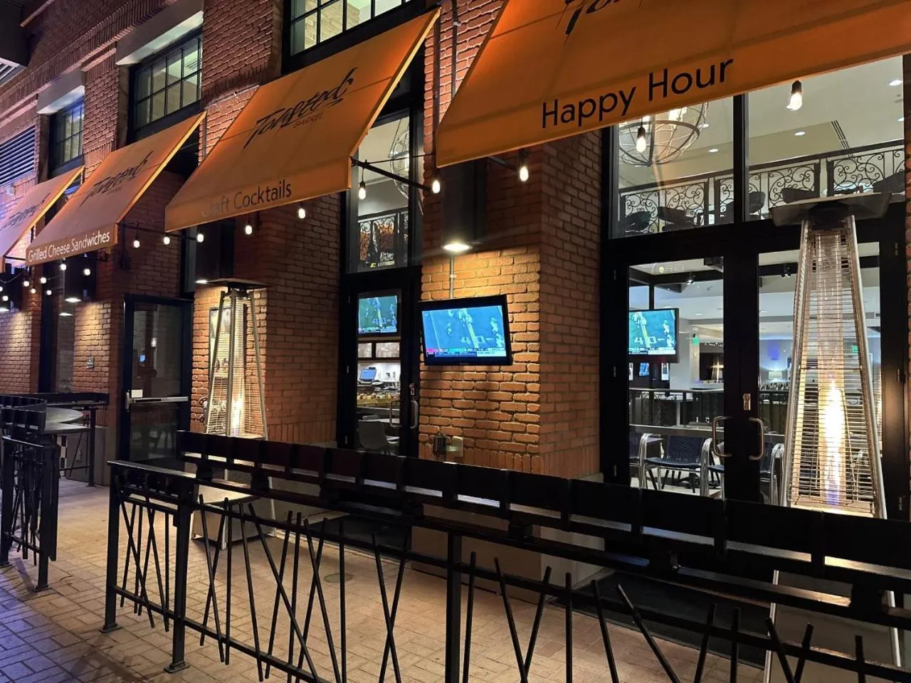 Restaurant/places to eat in Residence Inn by Marriott San Diego Downtown/Gaslamp Quarter