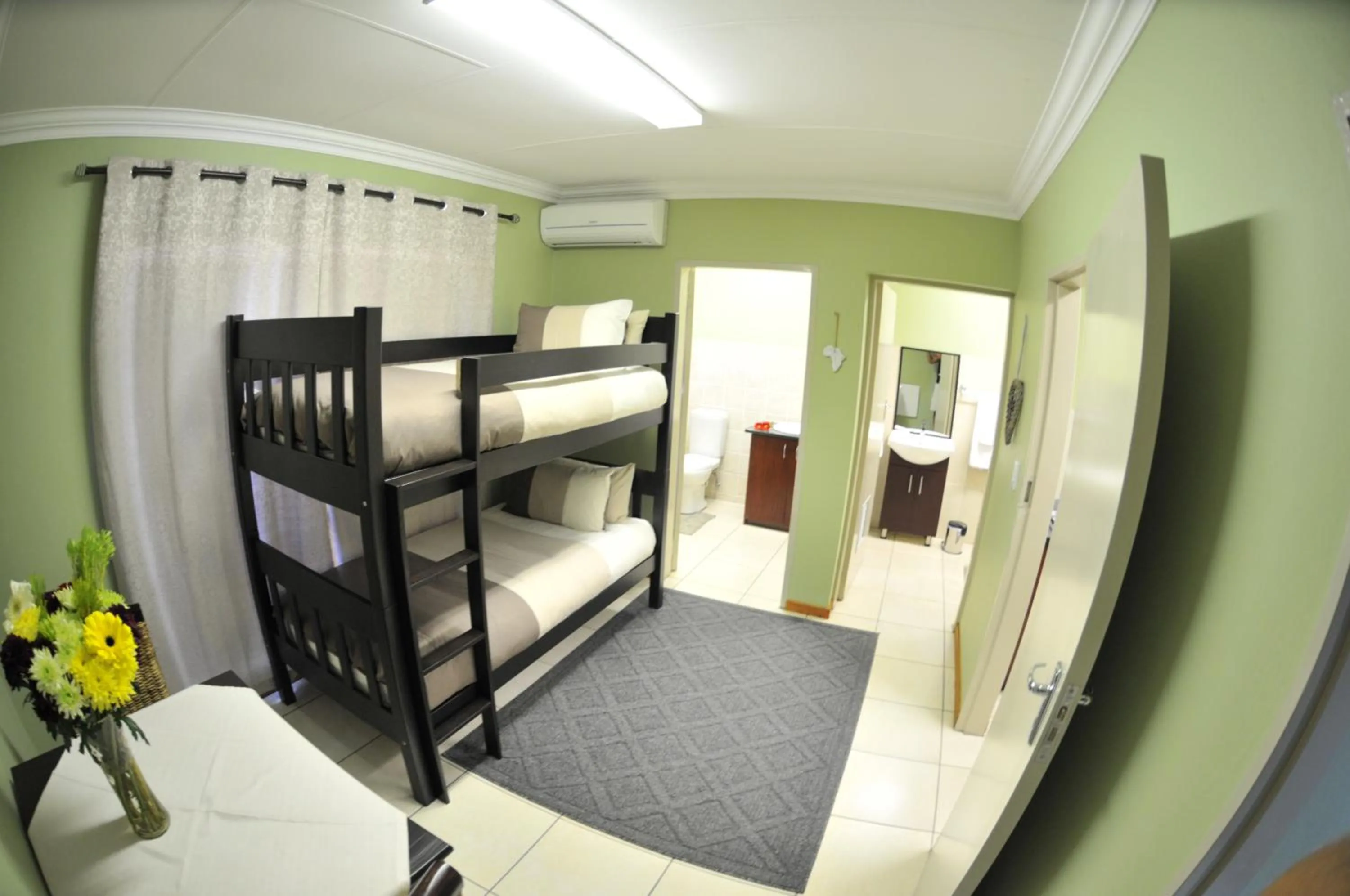 bunk bed in The Flower Box Long Term Accommodation