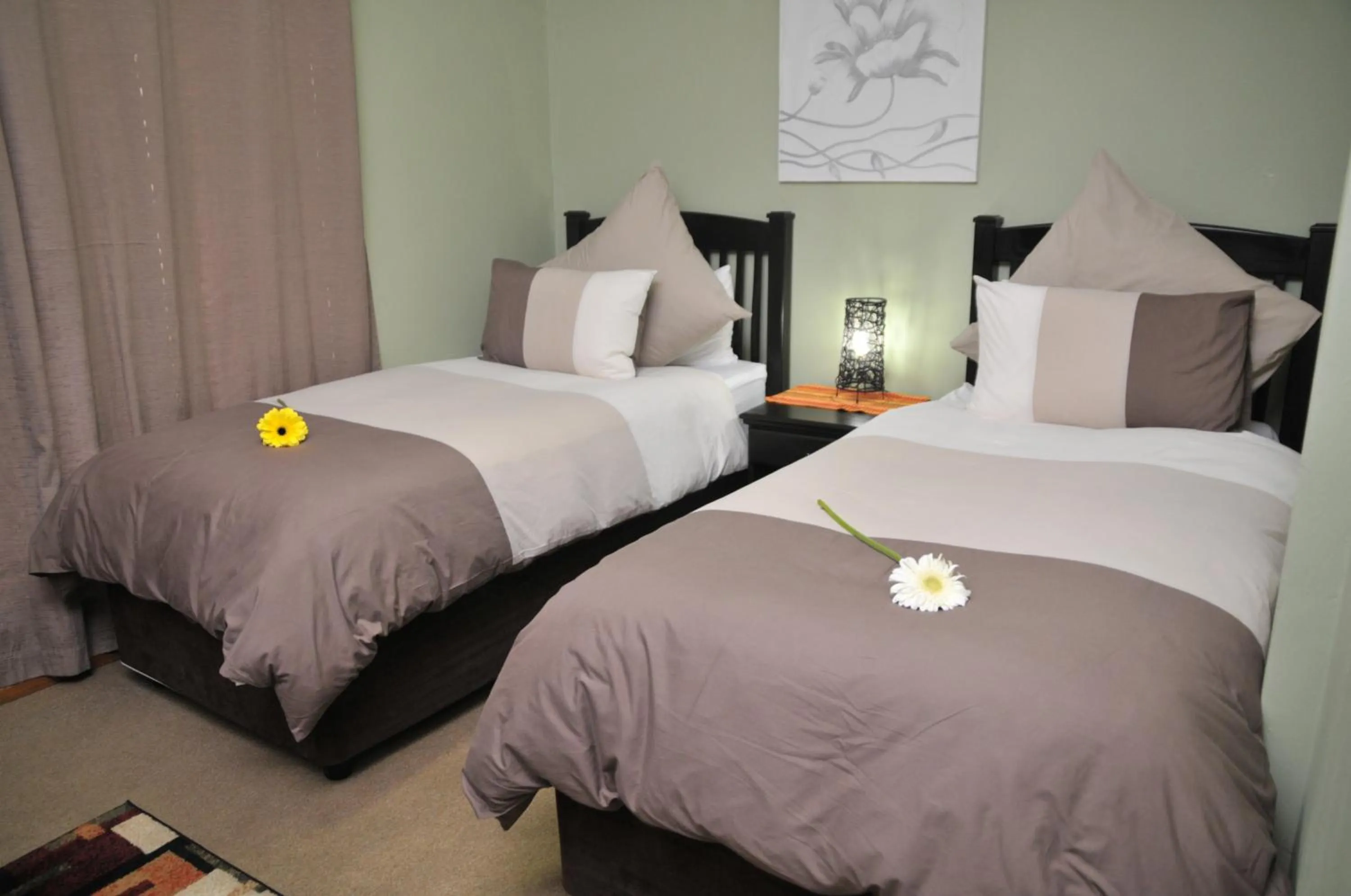 Bed in The Flower Box Long Term Accommodation