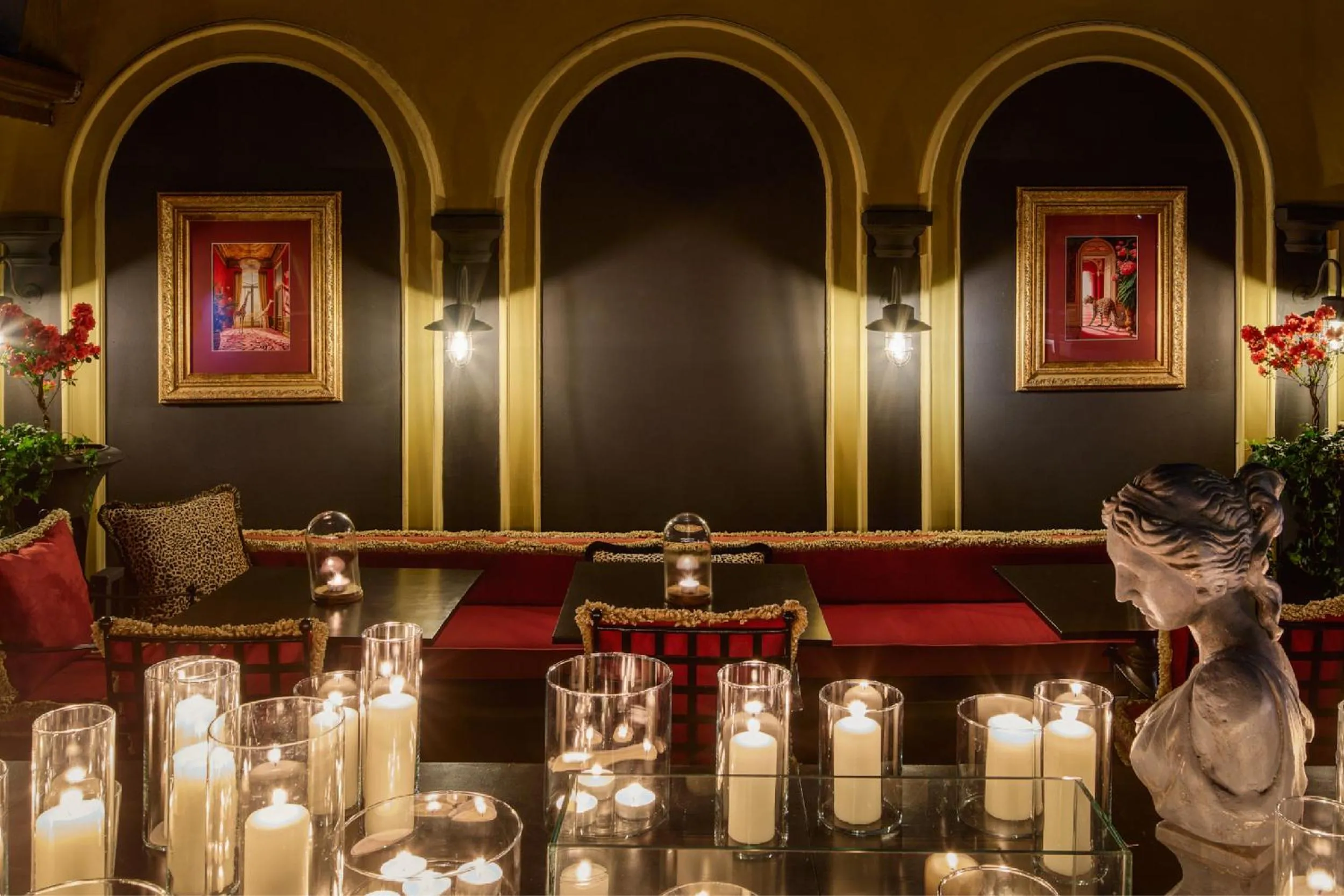 Restaurant/places to eat in Mr Cas Hotels Taksim - Special Category